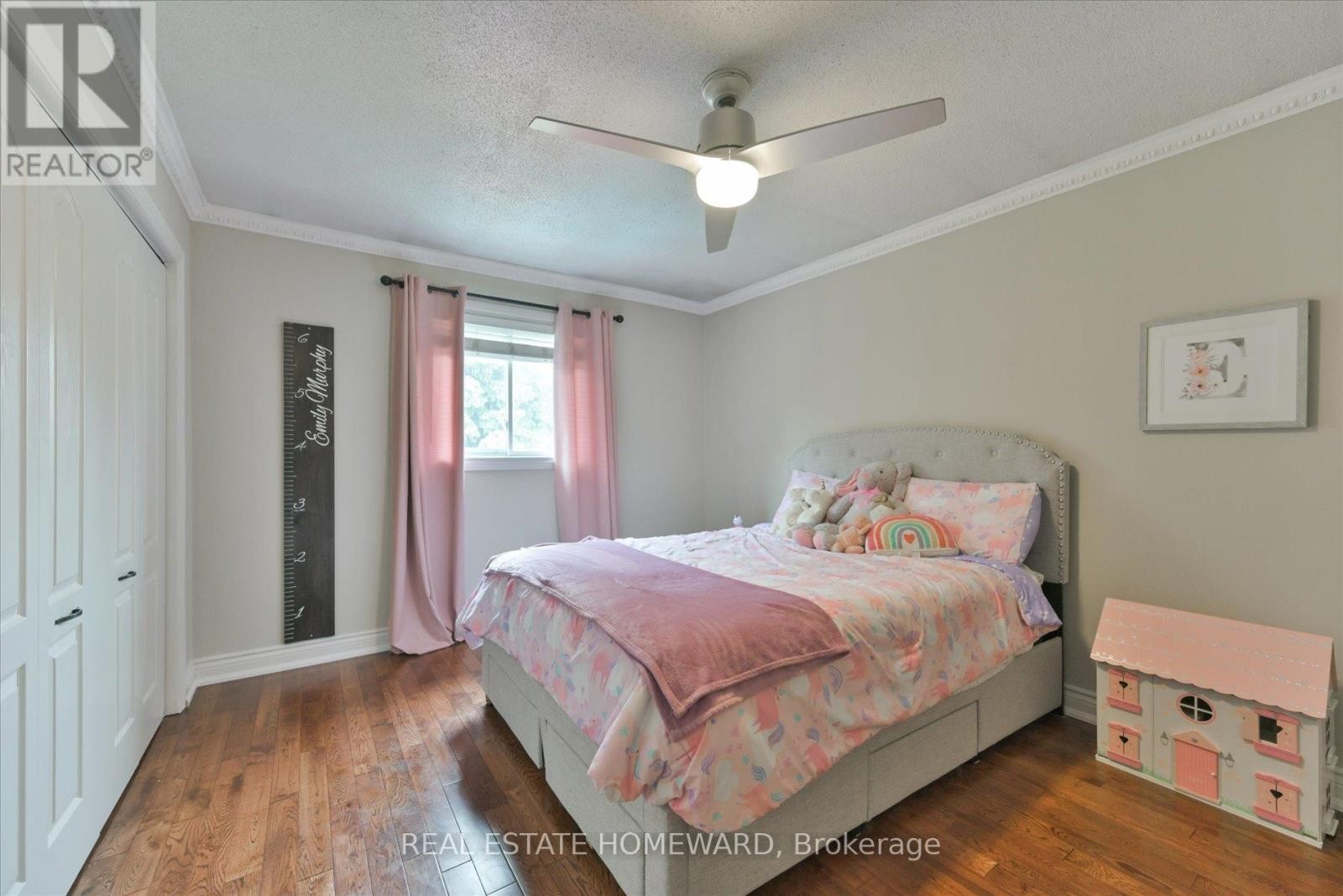 












1221 GRANDVIEW DRIVE

,
Oakville (WC Wedgewood Creek),




Ontario
L6H4Z2

