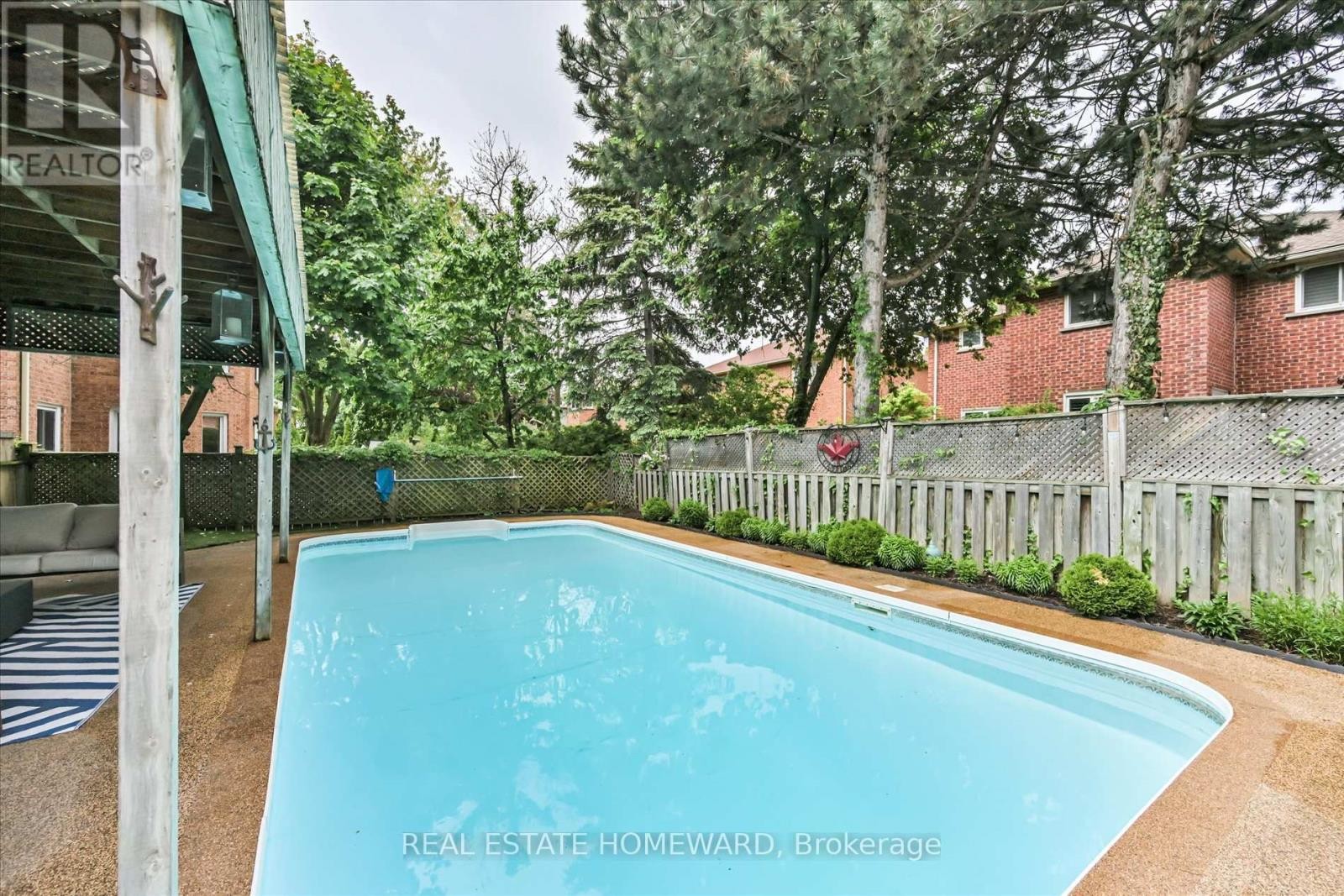 












1221 GRANDVIEW DRIVE

,
Oakville (WC Wedgewood Creek),




Ontario
L6H4Z2

