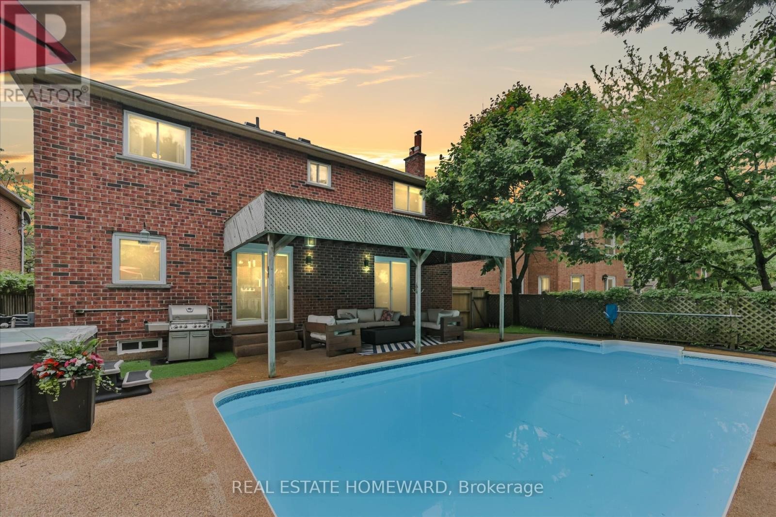 












1221 GRANDVIEW DRIVE

,
Oakville (WC Wedgewood Creek),




Ontario
L6H4Z2

