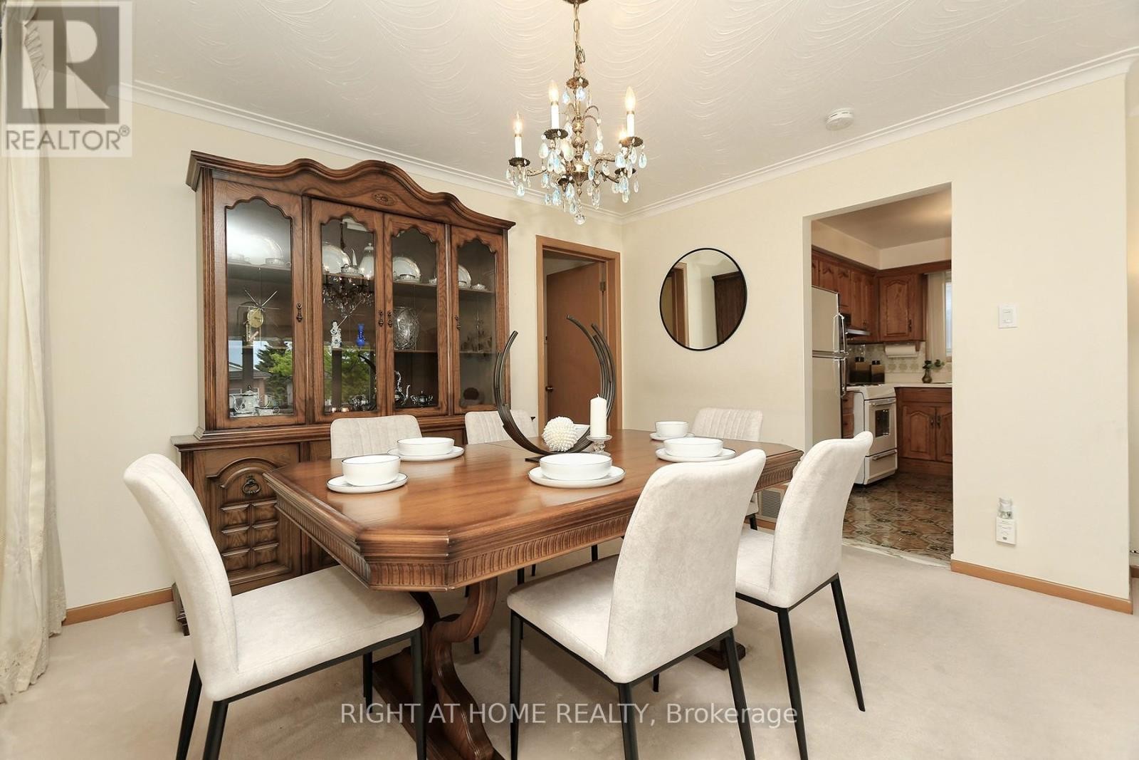 












7264 SHALLFORD ROAD

,
Mississauga (Malton),




Ontario
L4T2P7

