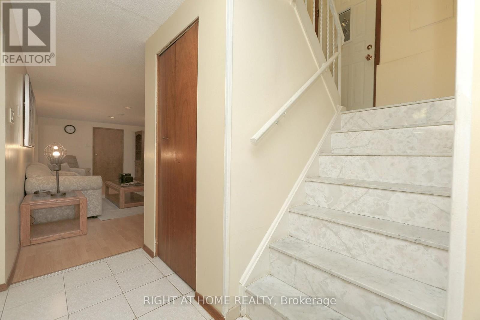 












7264 SHALLFORD ROAD

,
Mississauga (Malton),




Ontario
L4T2P7

