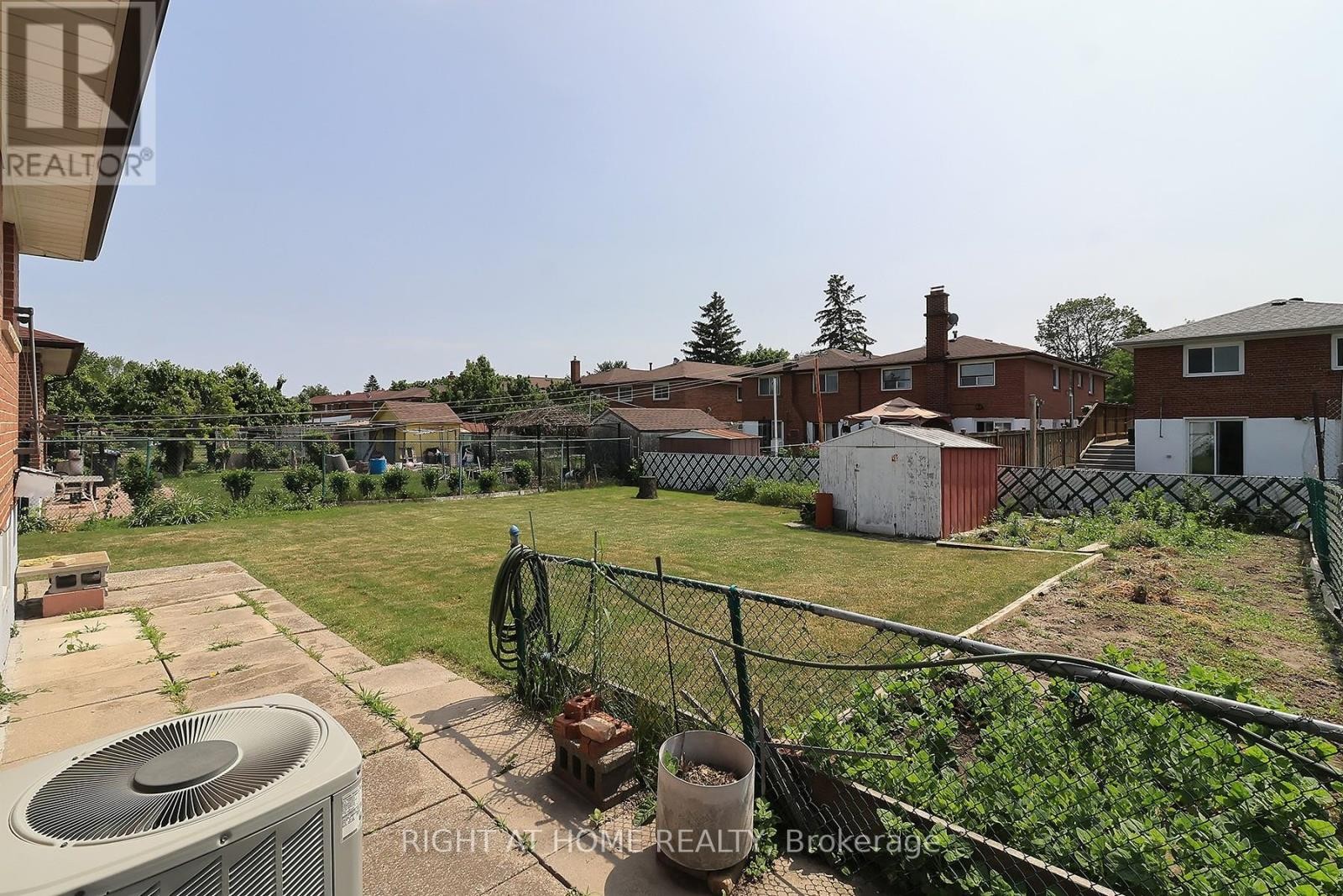 












7264 SHALLFORD ROAD

,
Mississauga (Malton),




Ontario
L4T2P7

