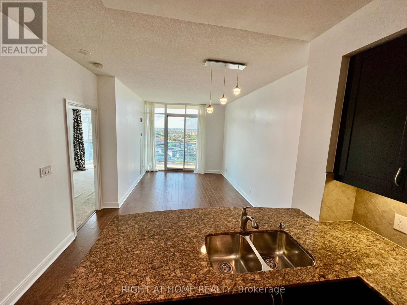 












2001 - 80 ABSOLUTE AVENUE

,
Mississauga (City Centre),




Ontario
L4Z0A2

