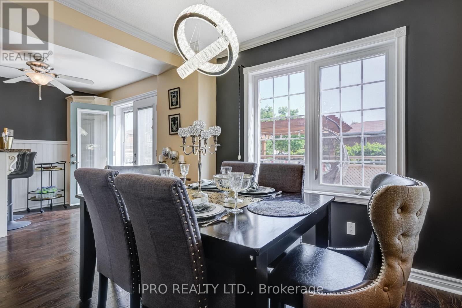 












3363 COLUMBINE CRESCENT

,
Mississauga (Lisgar),




Ontario
L5N6A8

