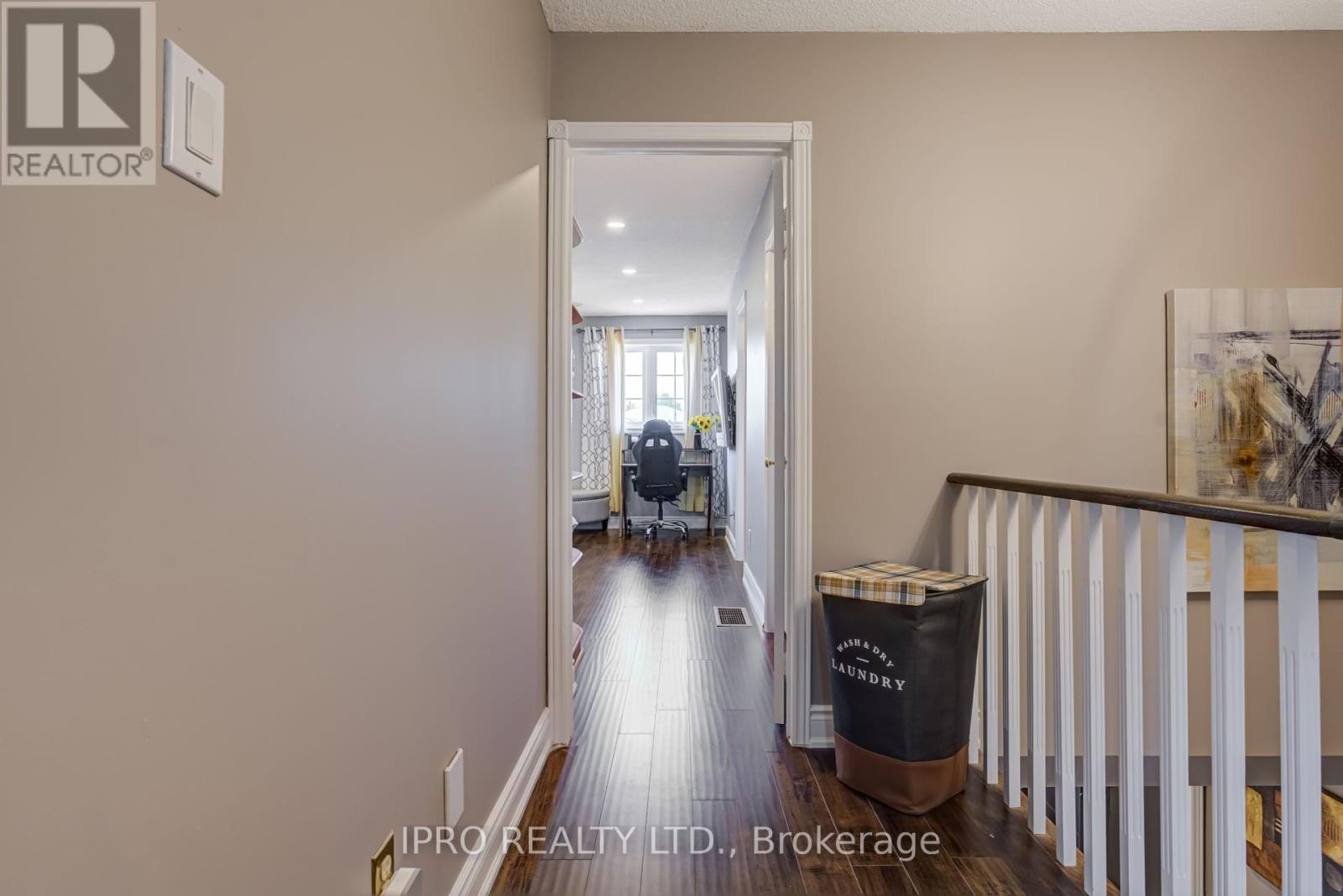 












3363 COLUMBINE CRESCENT

,
Mississauga (Lisgar),




Ontario
L5N6A8

