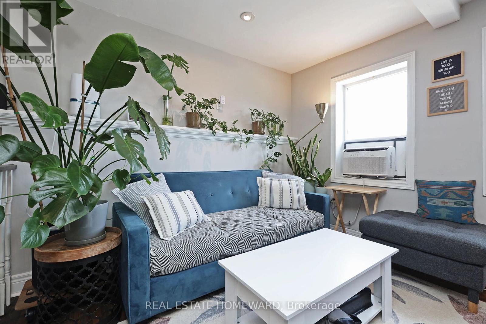 












156 ROYAL YORK ROAD

,
Toronto (Mimico),




Ontario
M8V2V3

