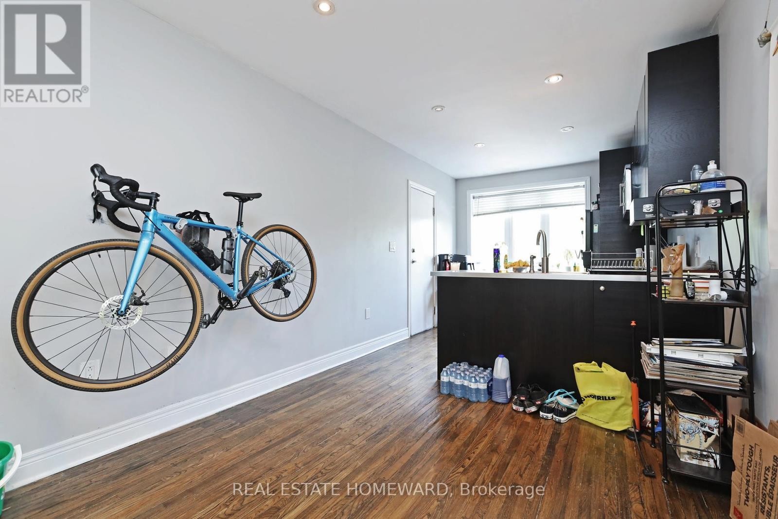 












156 ROYAL YORK ROAD

,
Toronto (Mimico),




Ontario
M8V2V3

