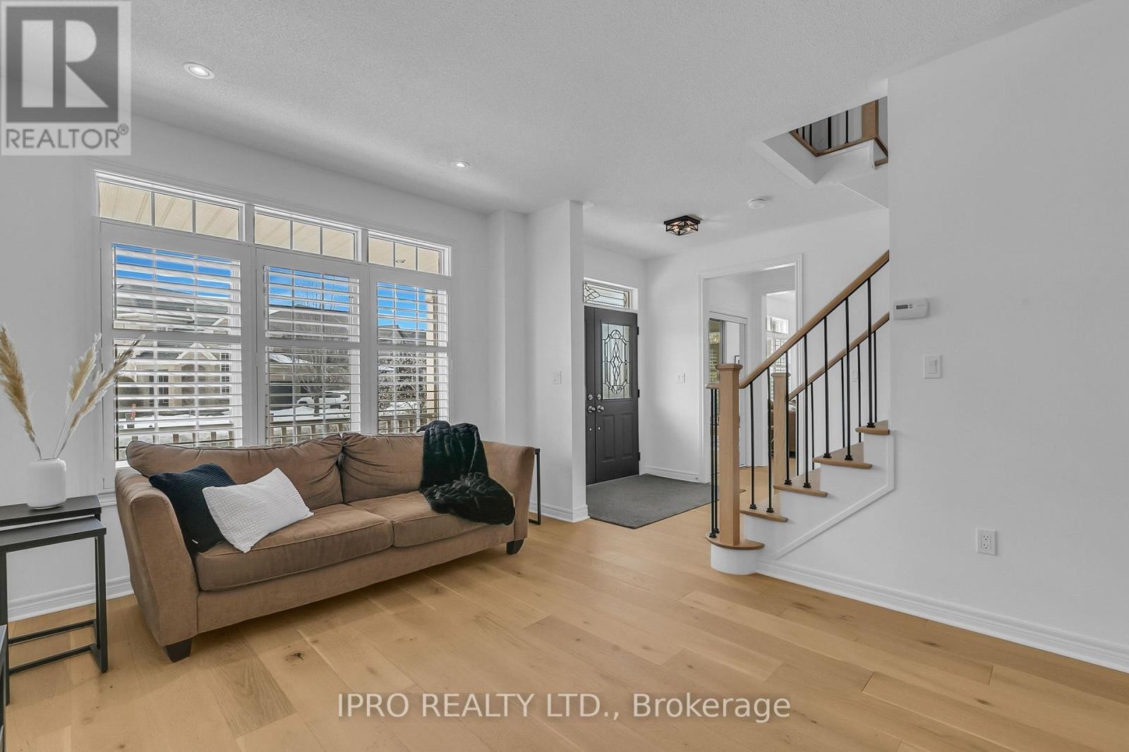 












18 - 2295 ROCHESTER CIRCLE

,
Oakville (BC Bronte Creek),




Ontario
L6M5C9

