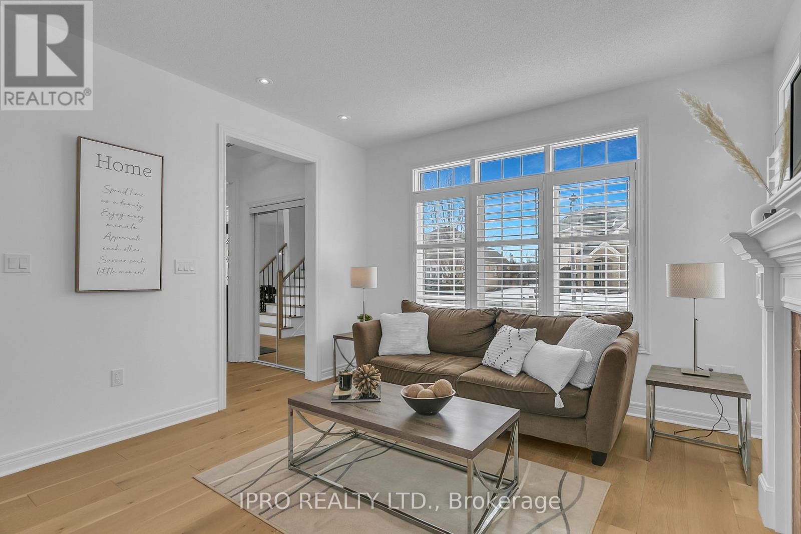 












18 - 2295 ROCHESTER CIRCLE

,
Oakville (BC Bronte Creek),




Ontario
L6M5C9

