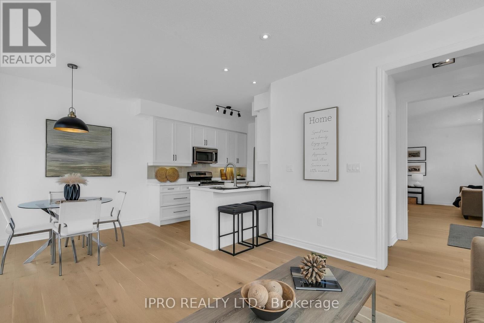 












18 - 2295 ROCHESTER CIRCLE

,
Oakville (BC Bronte Creek),




Ontario
L6M5C9

