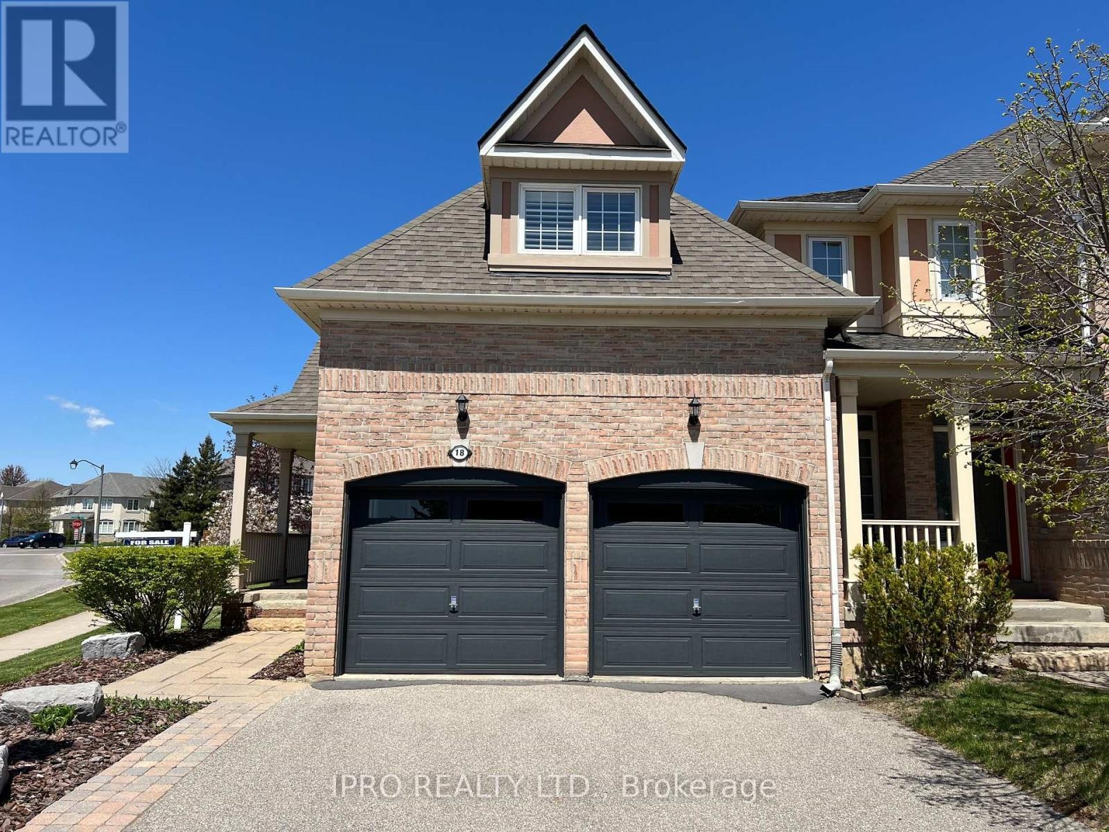 












18 - 2295 ROCHESTER CIRCLE

,
Oakville (BC Bronte Creek),




Ontario
L6M5C9

