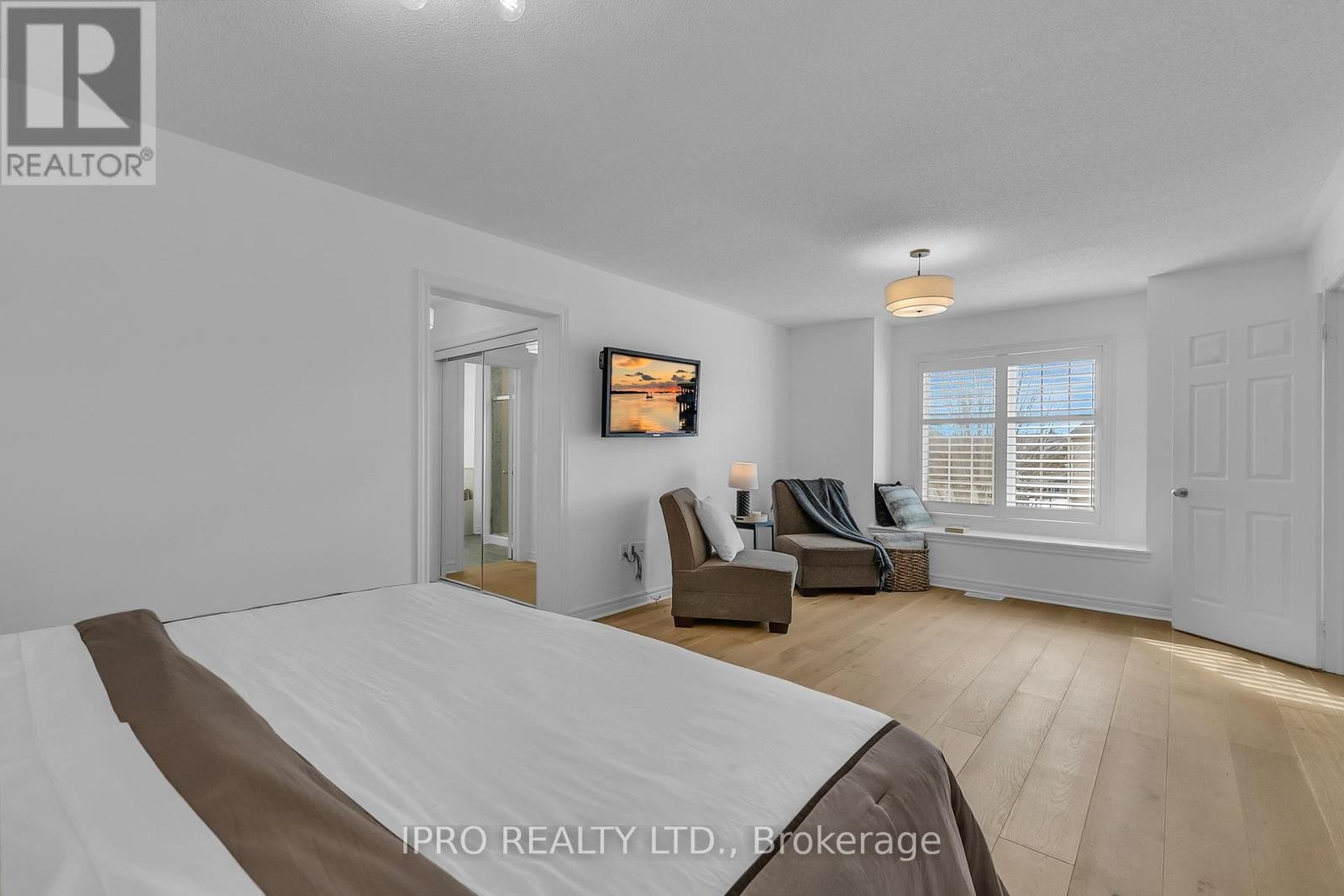 












18 - 2295 ROCHESTER CIRCLE

,
Oakville (BC Bronte Creek),




Ontario
L6M5C9

