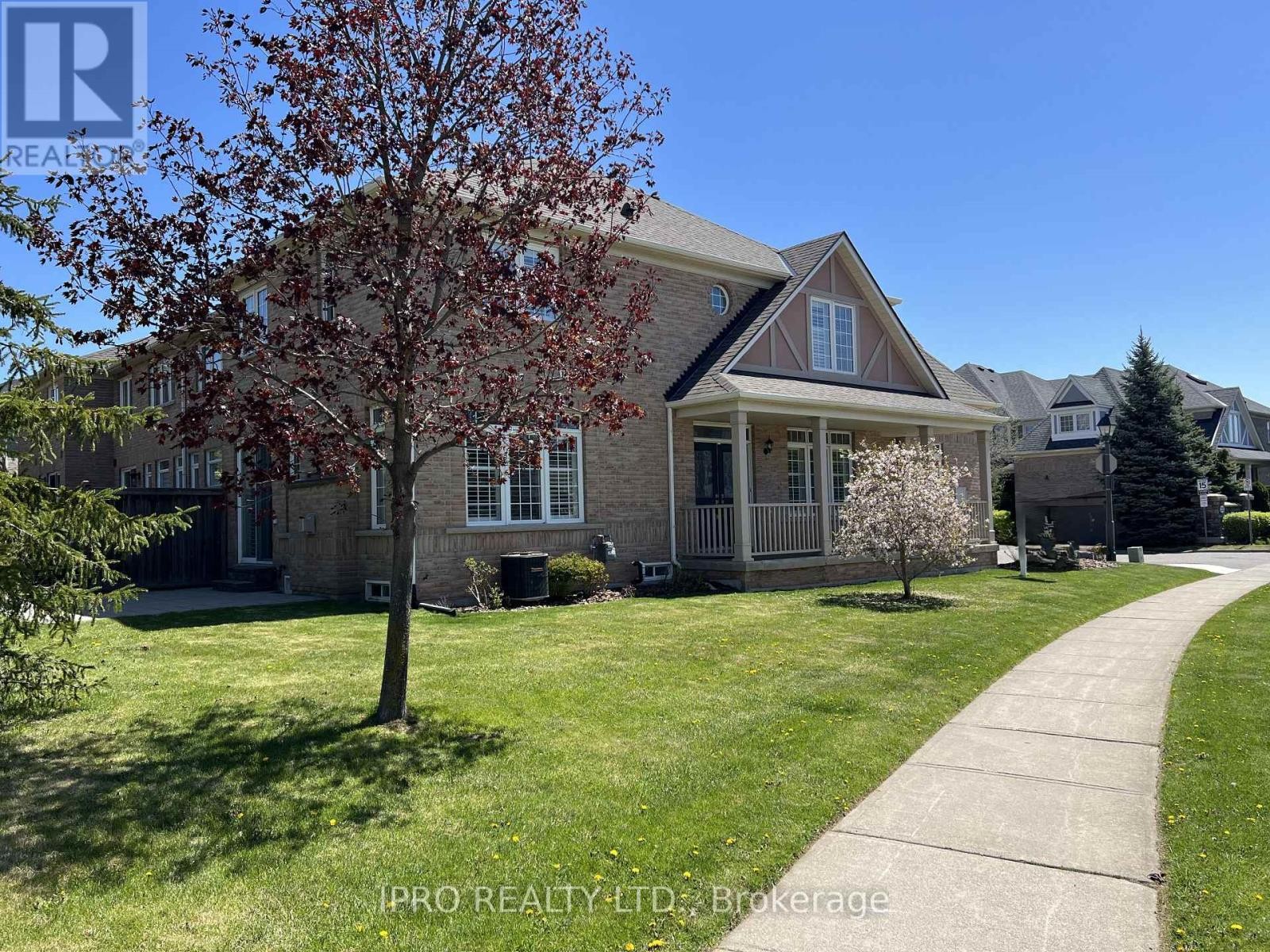 












18 - 2295 ROCHESTER CIRCLE

,
Oakville (BC Bronte Creek),




Ontario
L6M5C9

