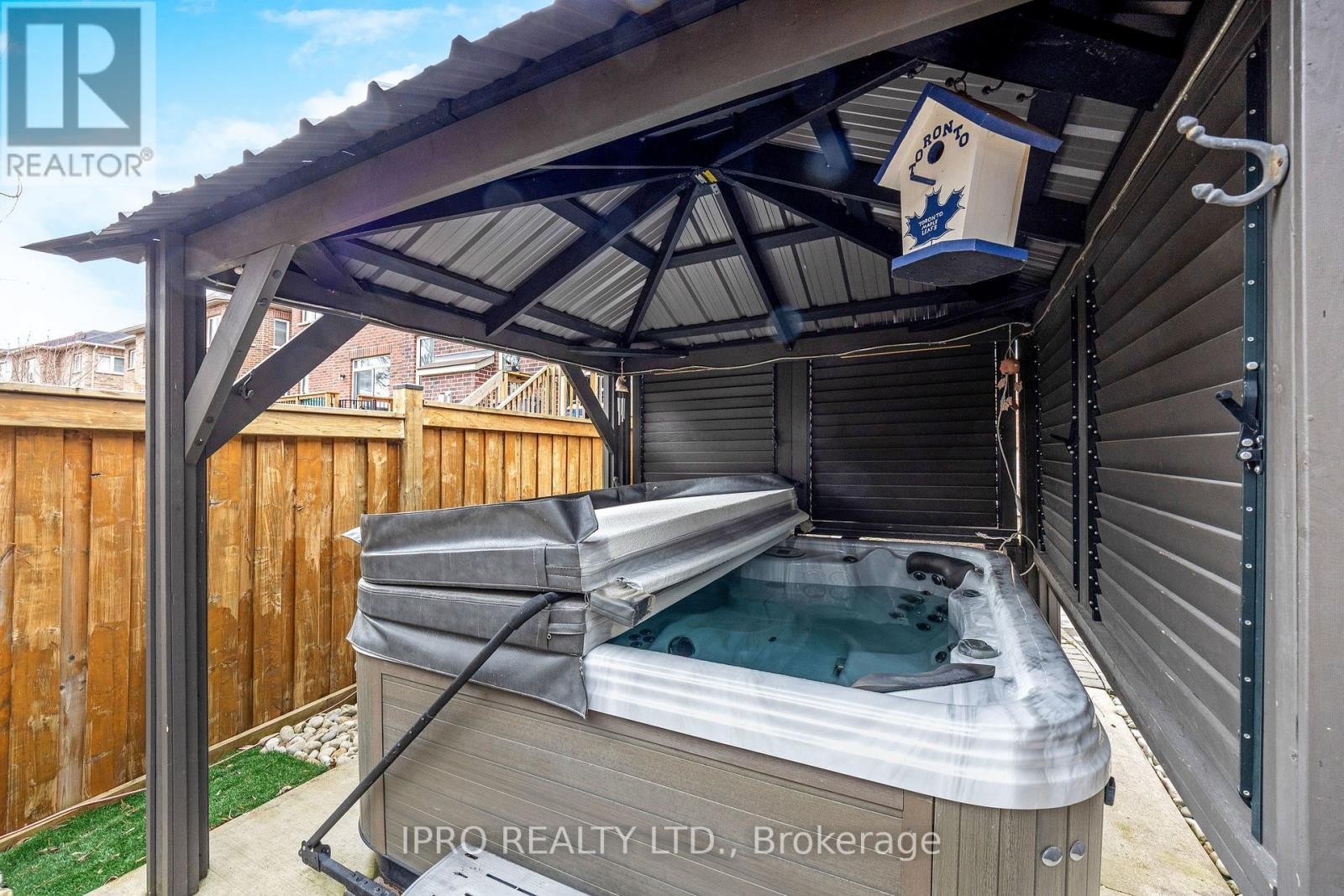 












25 UPPER CANADA COURT

,
Halton Hills (Georgetown),




Ontario
L7G0K9

