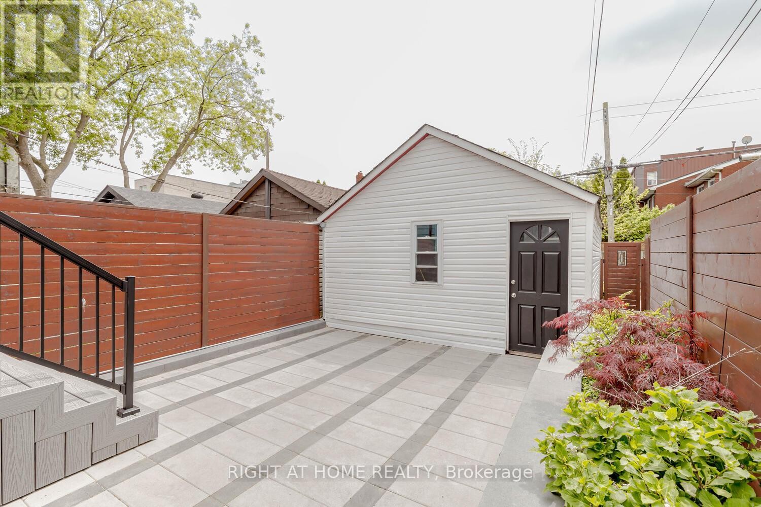 












67 MARIA STREET

,
Toronto (Junction Area),




Ontario
M6P1W1

