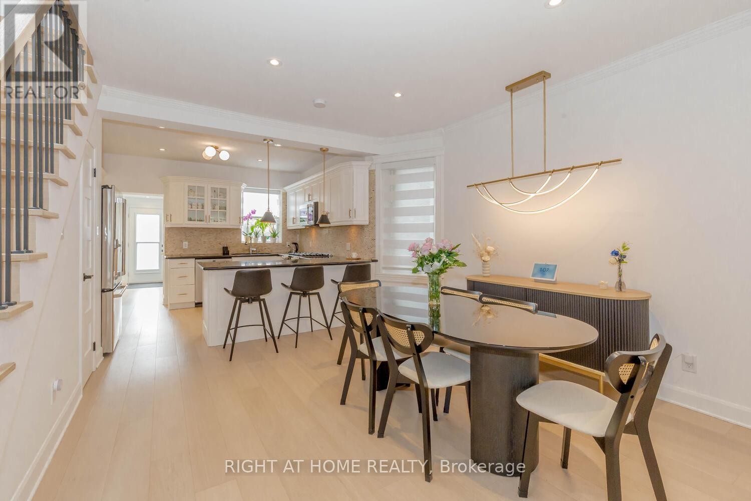 












67 MARIA STREET

,
Toronto (Junction Area),




Ontario
M6P1W1

