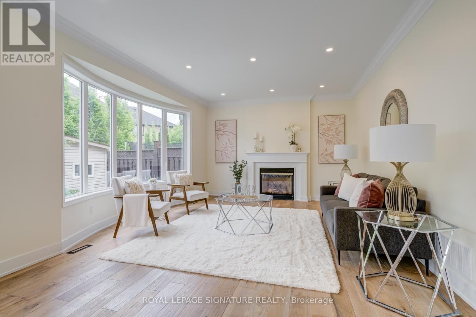 












854 YATES DRIVE

,
Milton (CO Coates),




Ontario
L9T0E5

