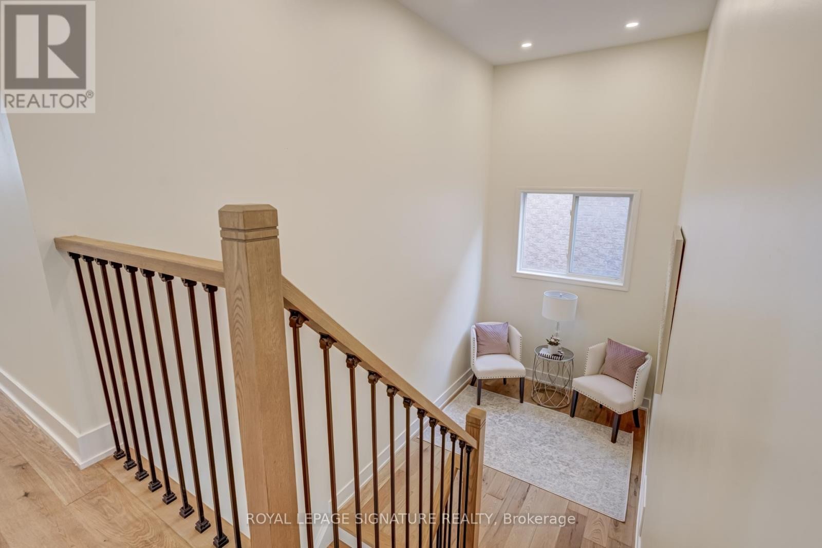 












854 YATES DRIVE

,
Milton (CO Coates),




Ontario
L9T0E5

