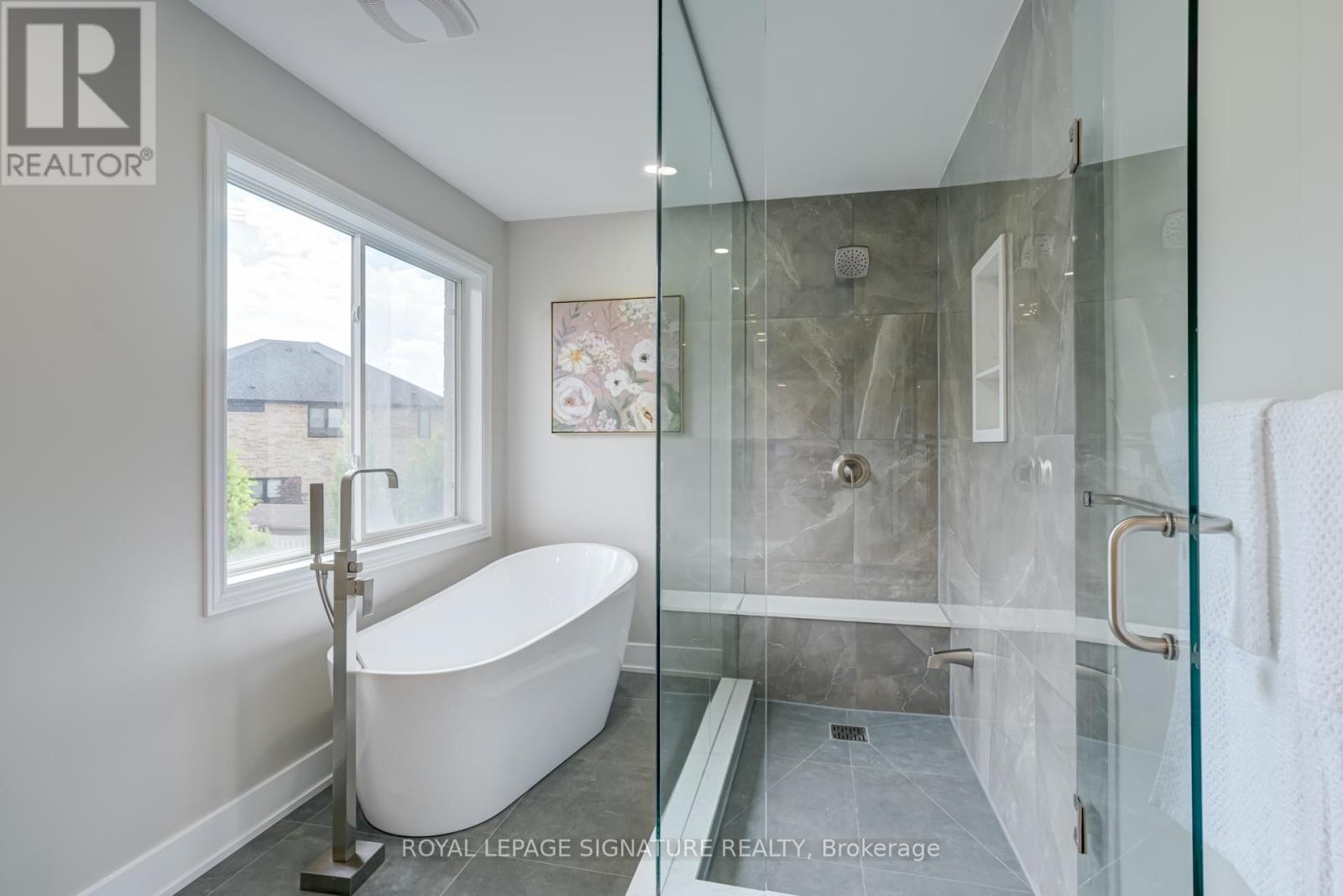 












854 YATES DRIVE

,
Milton (CO Coates),




Ontario
L9T0E5

