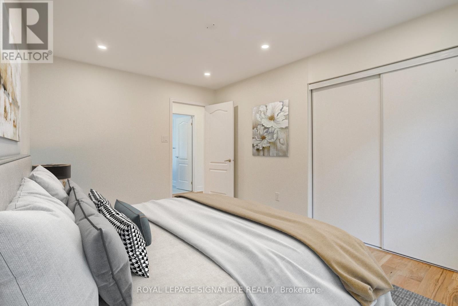 












854 YATES DRIVE

,
Milton (CO Coates),




Ontario
L9T0E5

