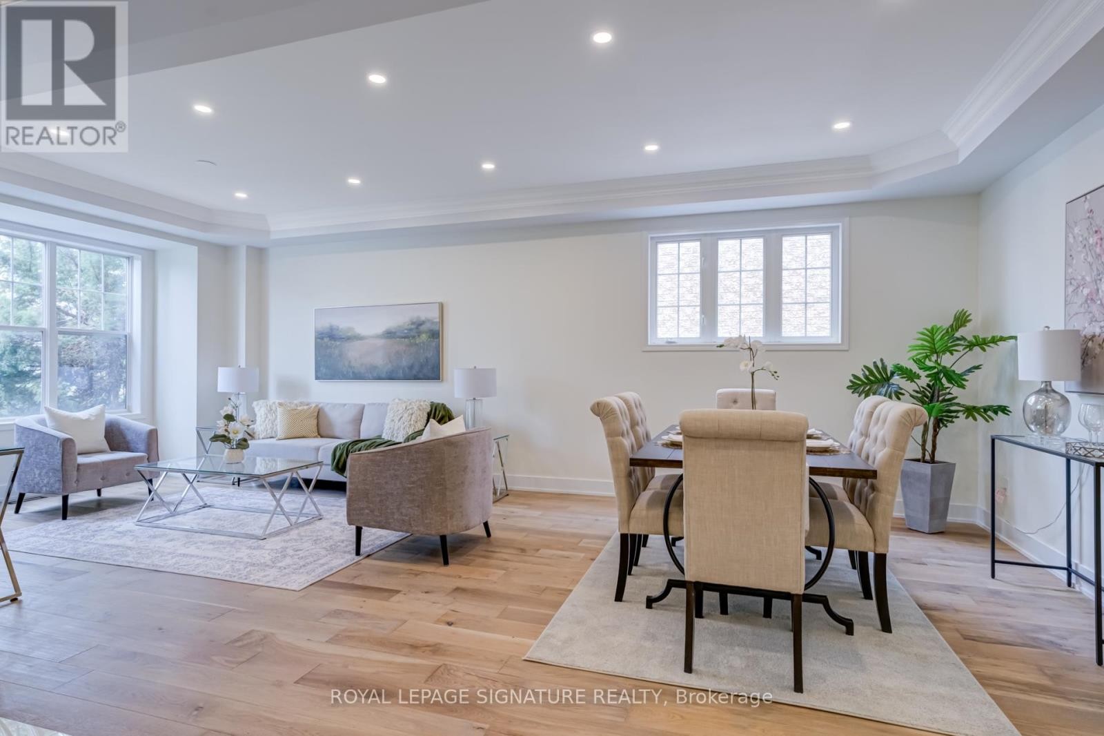 












854 YATES DRIVE

,
Milton (CO Coates),




Ontario
L9T0E5

