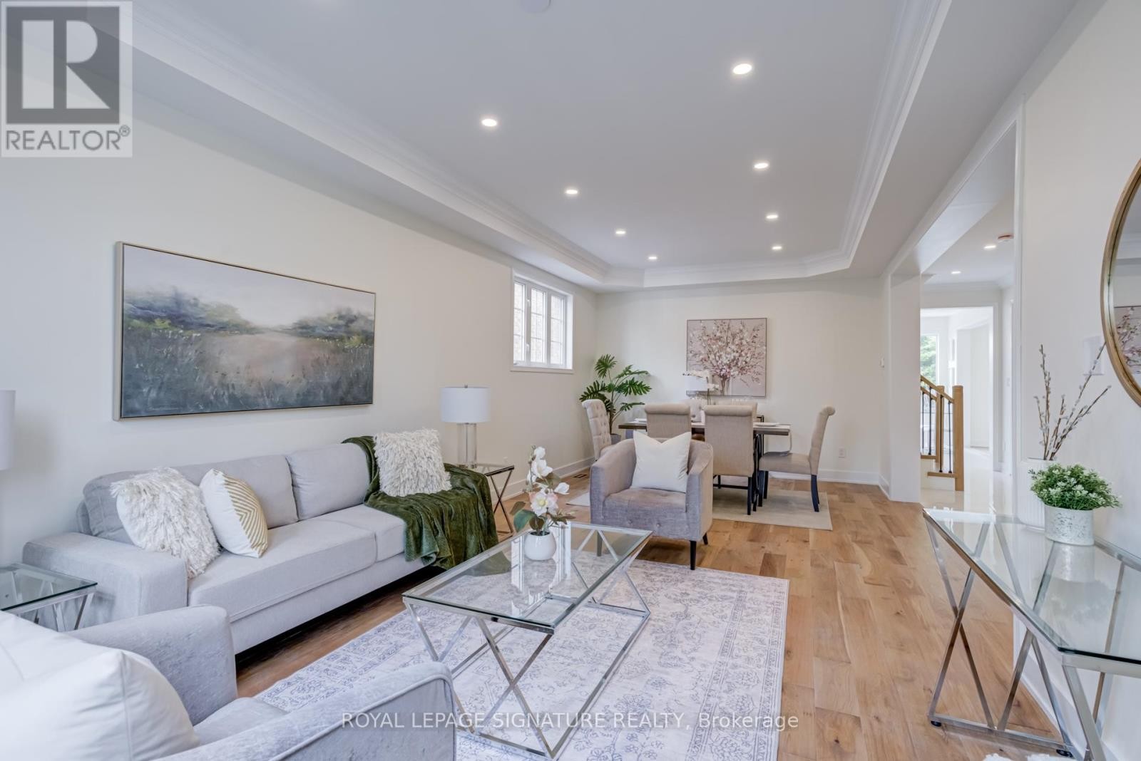 












854 YATES DRIVE

,
Milton (CO Coates),




Ontario
L9T0E5

