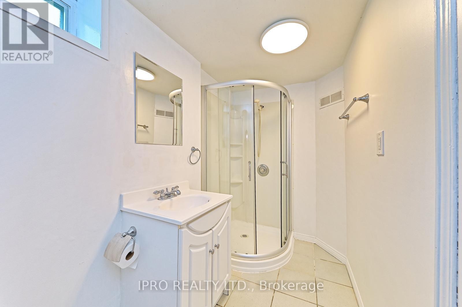












2101 PARKWAY DRIVE

,
Burlington (Mountainside),




Ontario
L7P1S5

