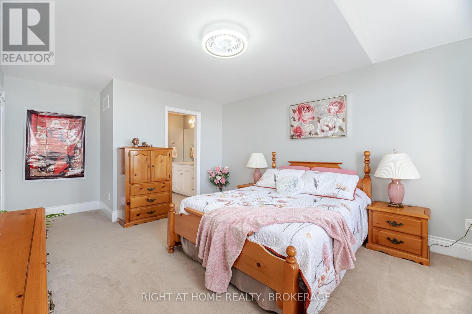 












105 ROYAL WEST DRIVE

,
Brampton (Credit Valley),




Ontario
L6X0V6

