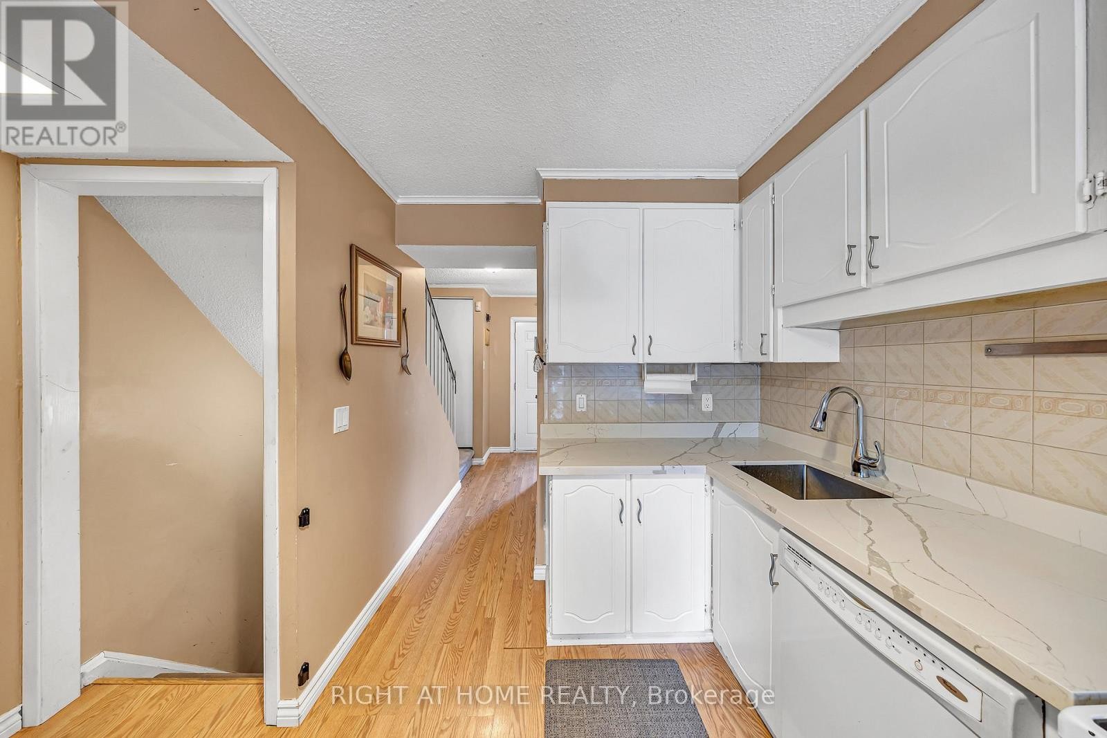 












51 - 7030 COPENHAGEN ROAD

,
Mississauga (Meadowvale),




Ontario
L5N2P3

