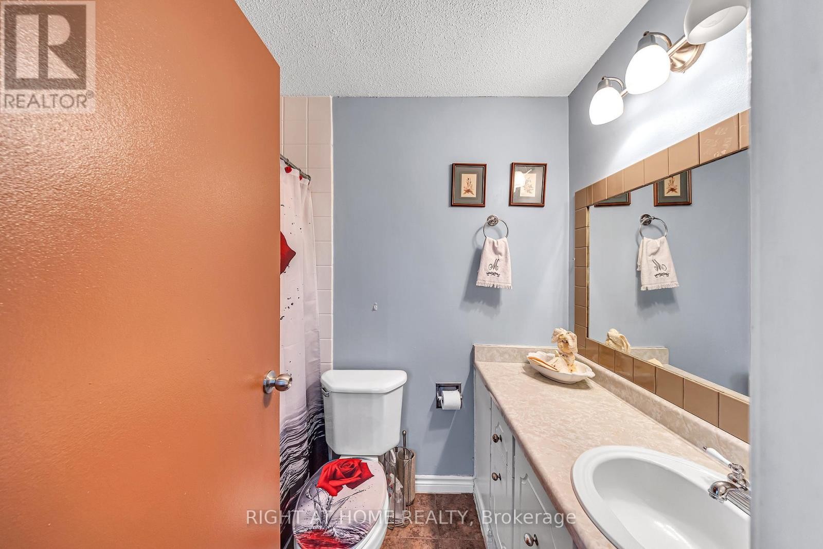 












51 - 7030 COPENHAGEN ROAD

,
Mississauga (Meadowvale),




Ontario
L5N2P3

