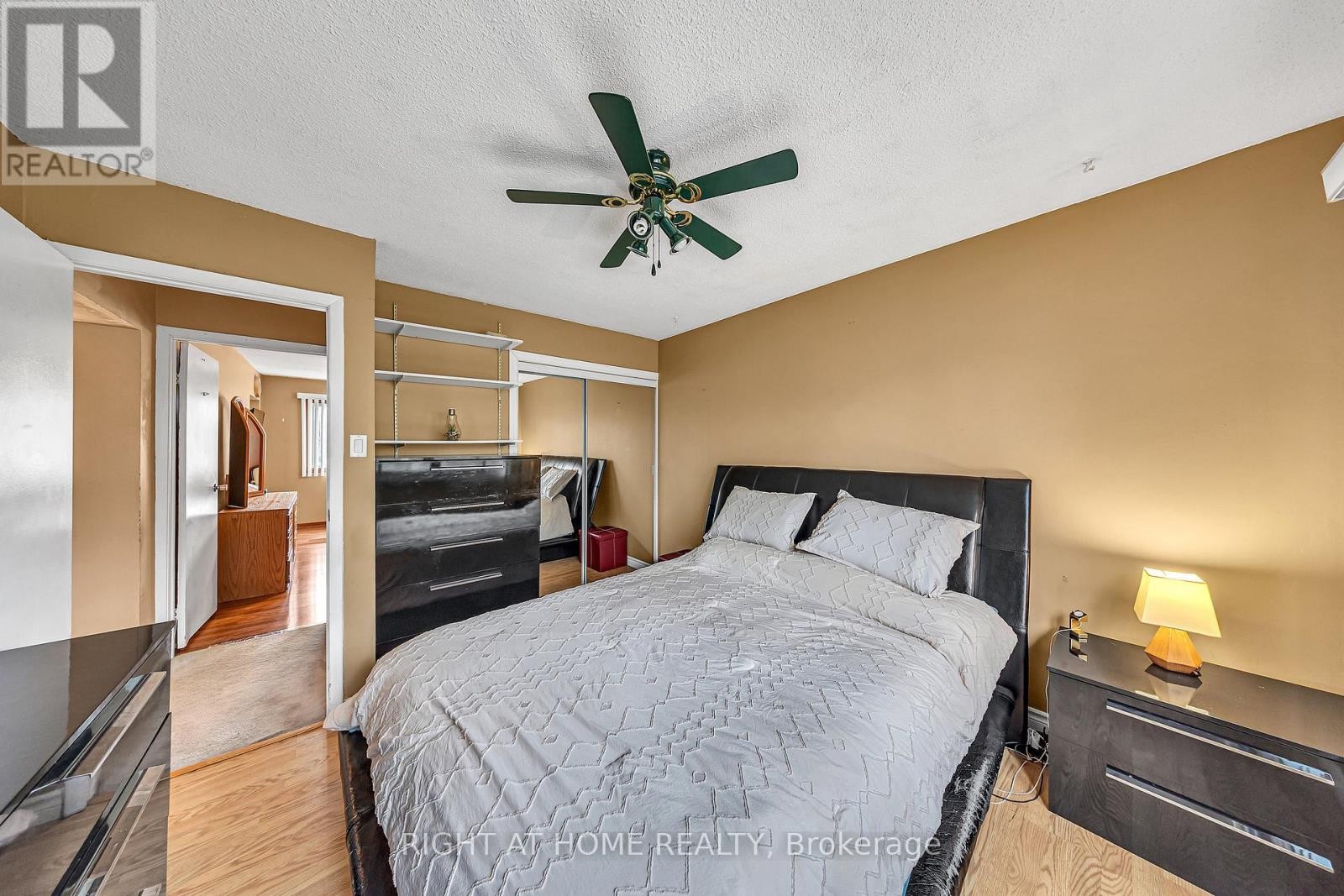 












51 - 7030 COPENHAGEN ROAD

,
Mississauga (Meadowvale),




Ontario
L5N2P3

