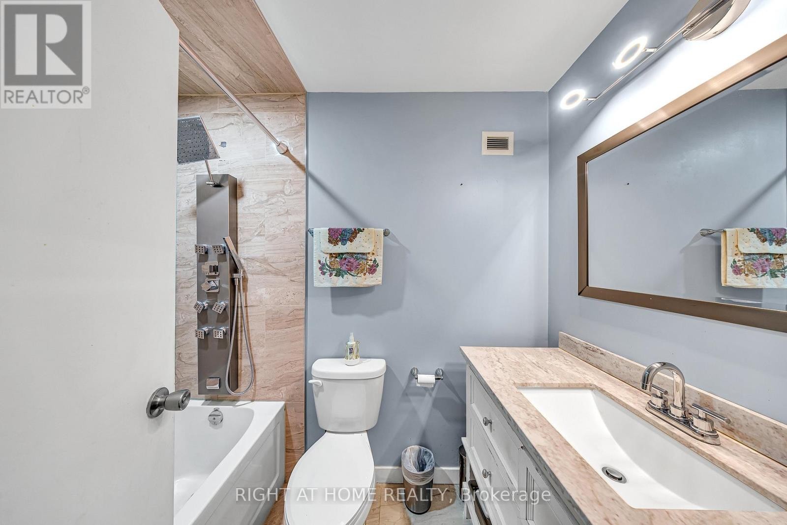












51 - 7030 COPENHAGEN ROAD

,
Mississauga (Meadowvale),




Ontario
L5N2P3


