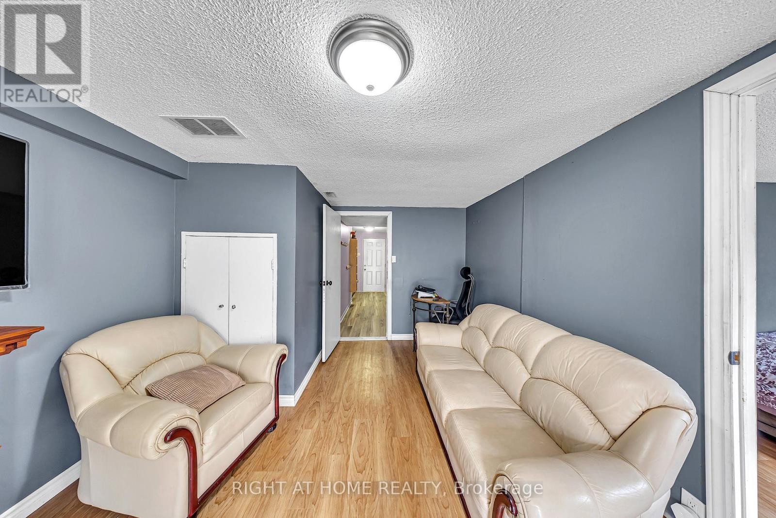












51 - 7030 COPENHAGEN ROAD

,
Mississauga (Meadowvale),




Ontario
L5N2P3

