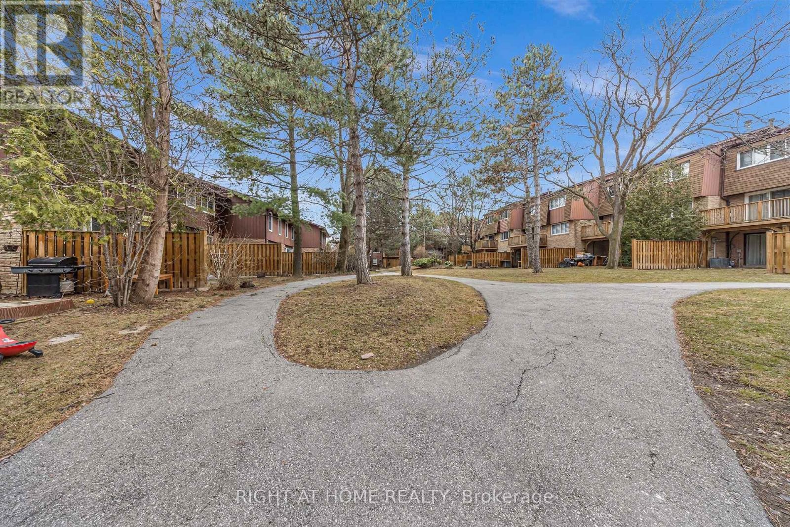 












51 - 7030 COPENHAGEN ROAD

,
Mississauga (Meadowvale),




Ontario
L5N2P3

