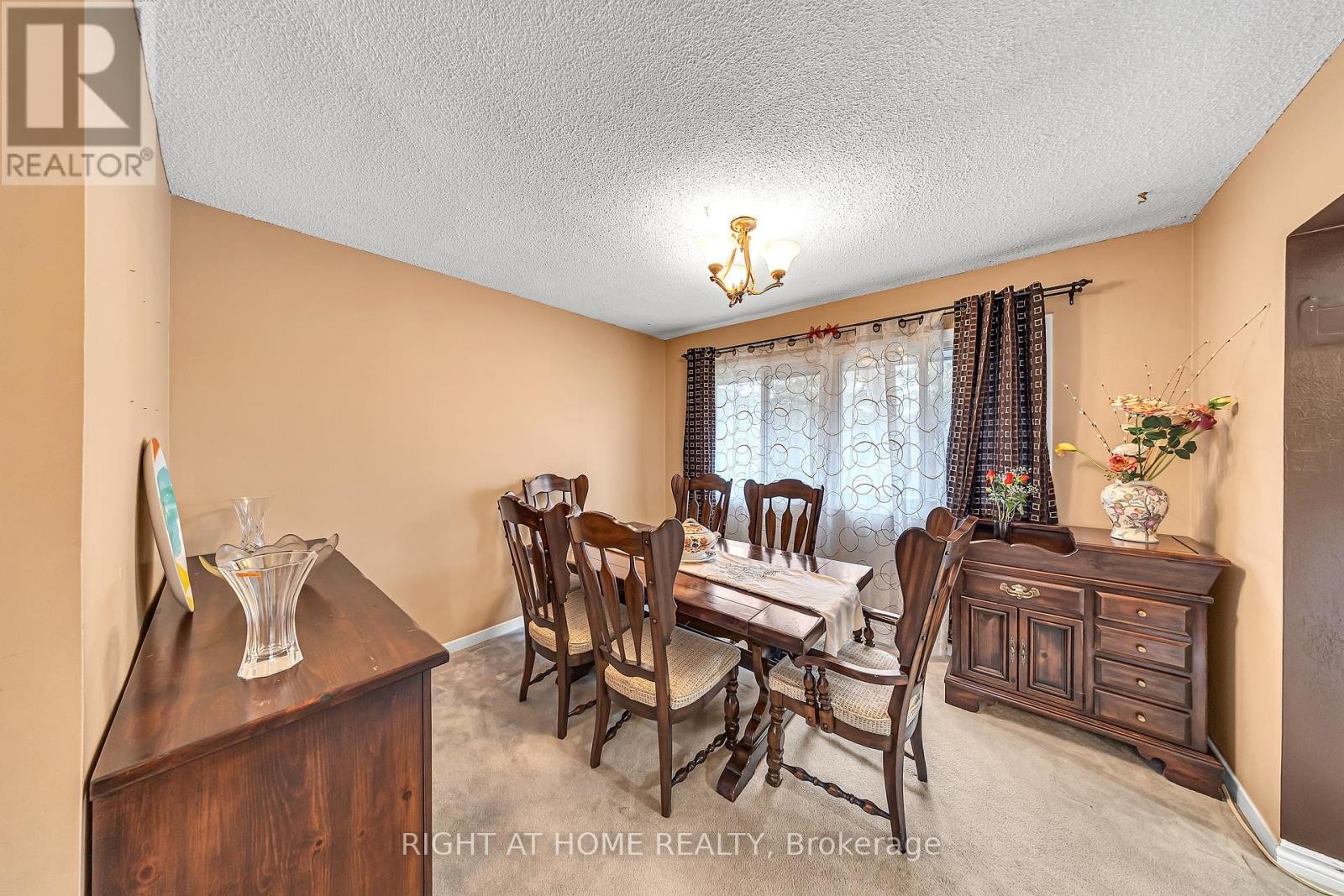 












51 - 7030 COPENHAGEN ROAD

,
Mississauga (Meadowvale),




Ontario
L5N2P3

