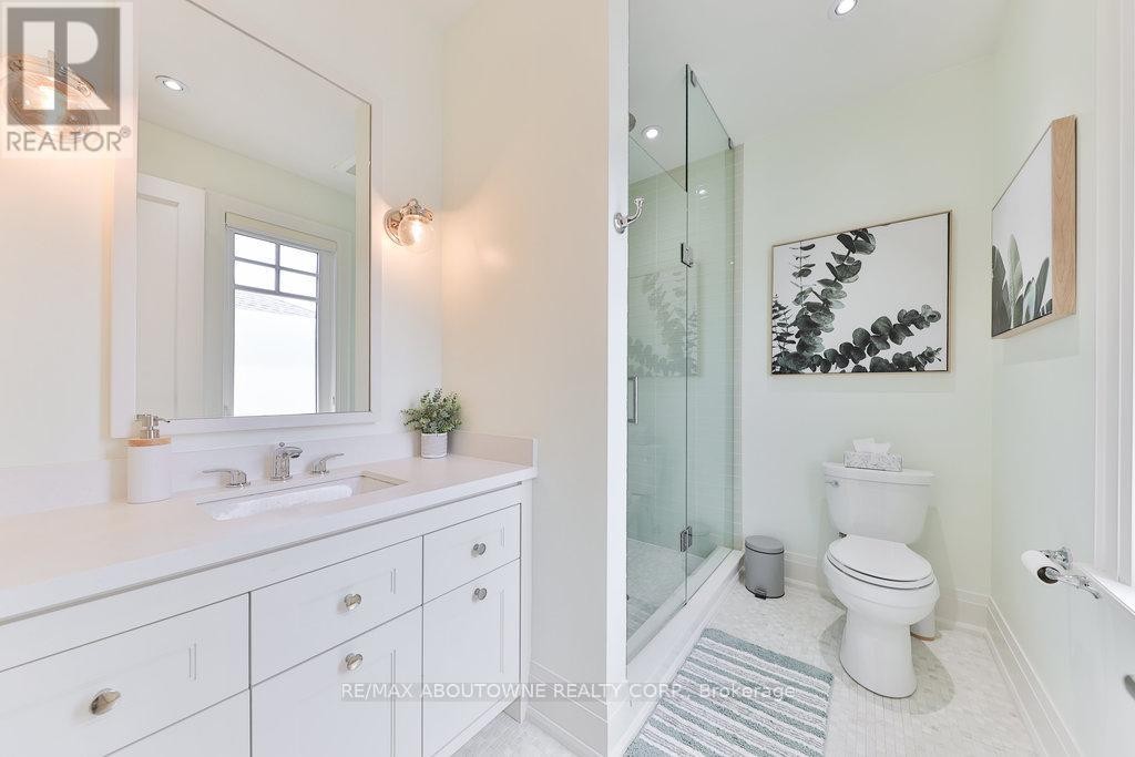 












408 SAVILLE CRESCENT

,
Oakville (WO West),




Ontario
L6L3T8

