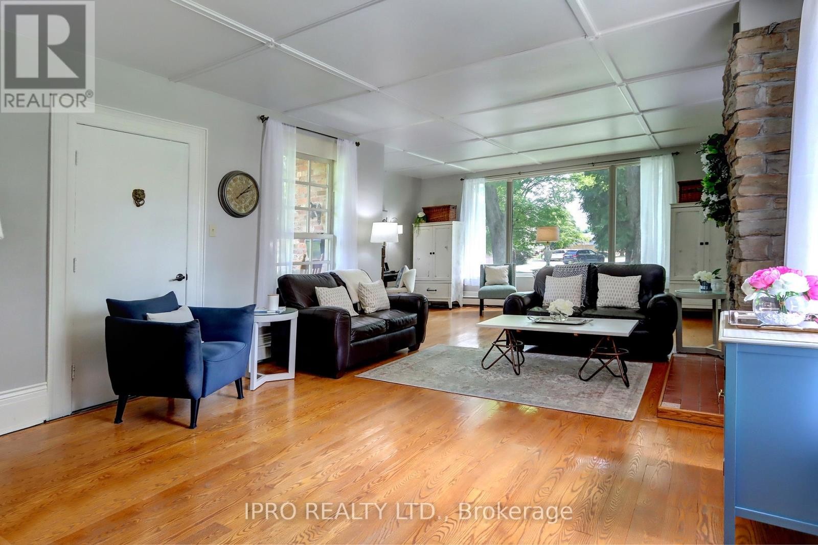 












4 STEWARTTOWN ROAD

,
Halton Hills (Stewarttown),




Ontario
L7G4S5

