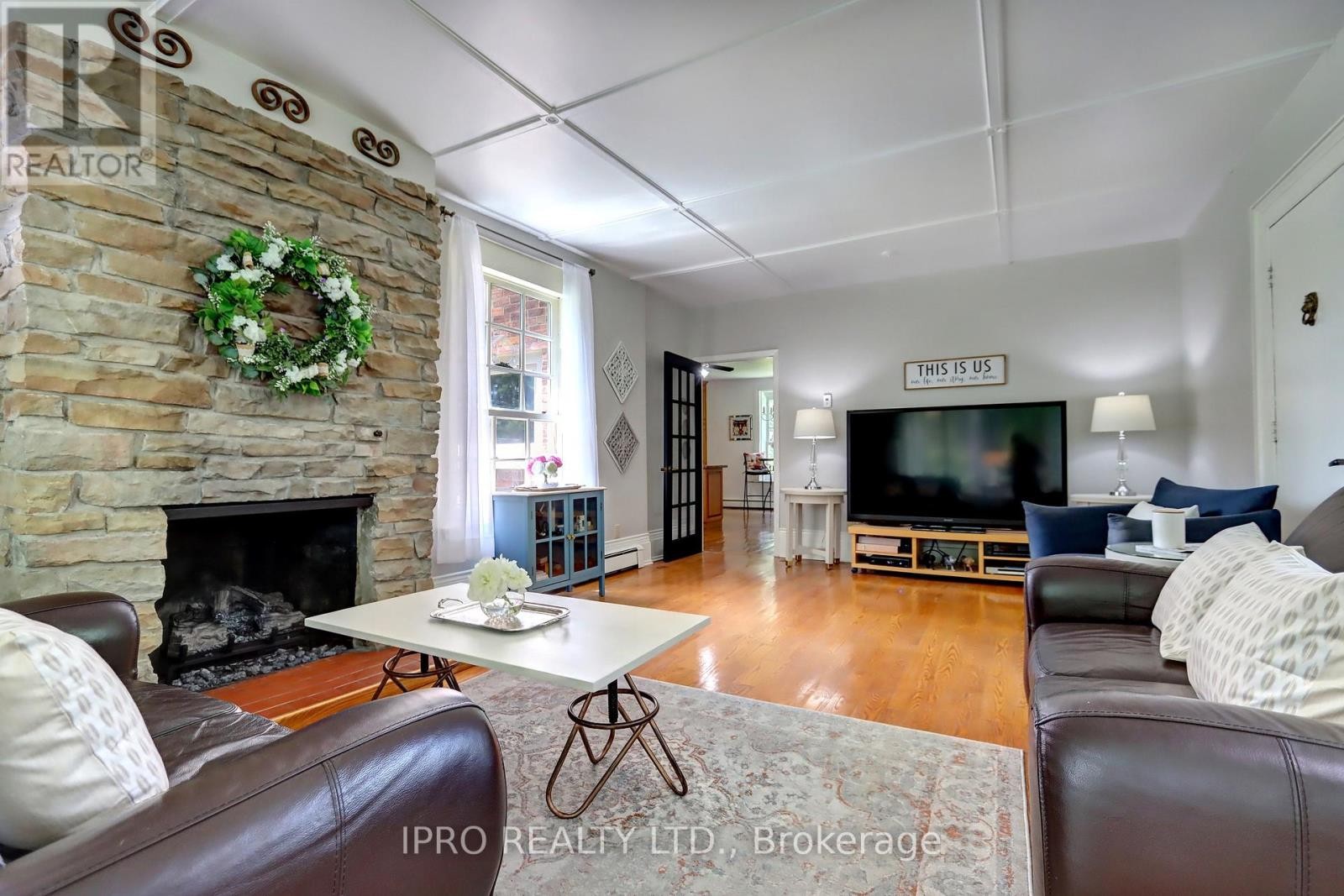 












4 STEWARTTOWN ROAD

,
Halton Hills (Stewarttown),




Ontario
L7G4S5

