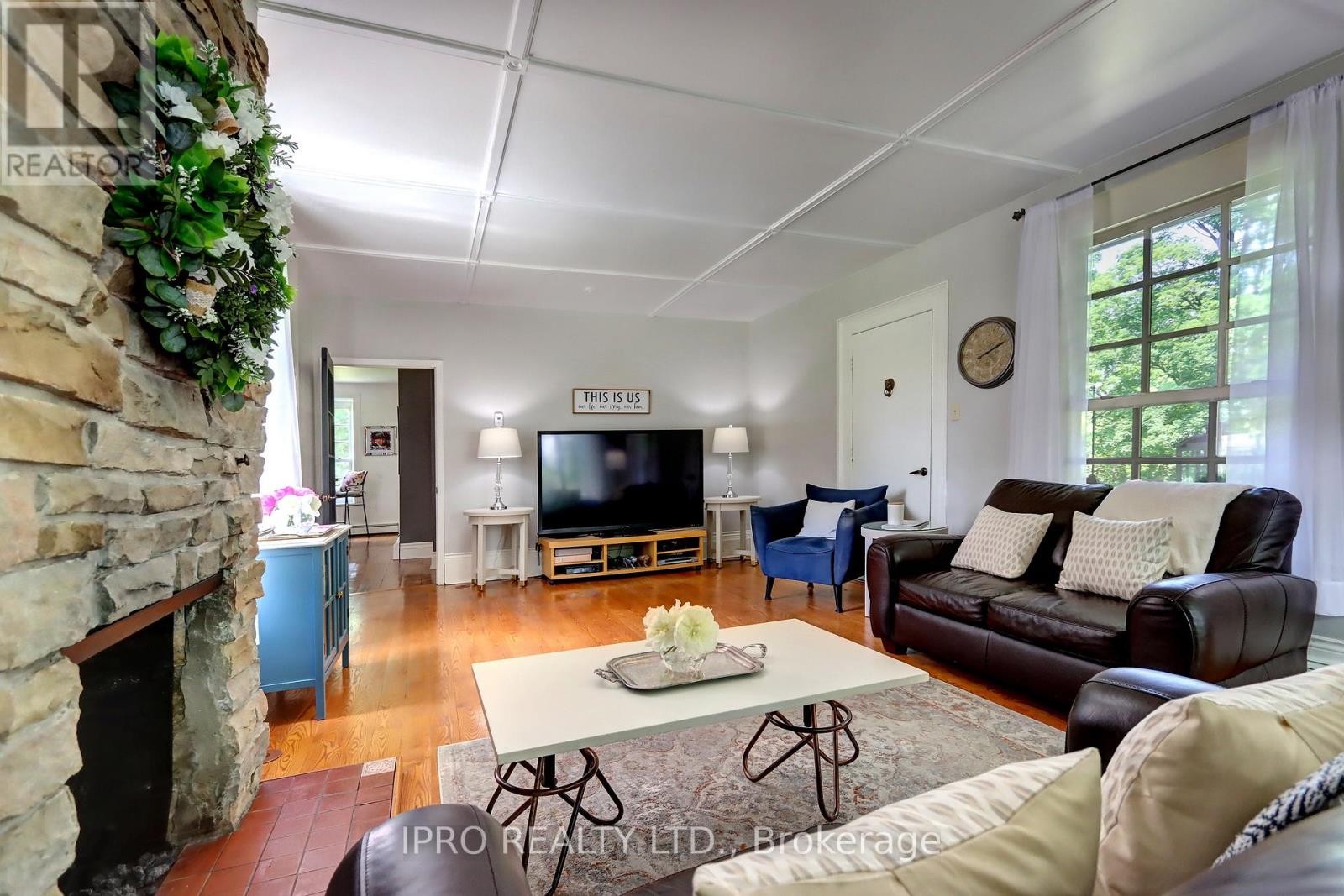 












4 STEWARTTOWN ROAD

,
Halton Hills (Stewarttown),




Ontario
L7G4S5

