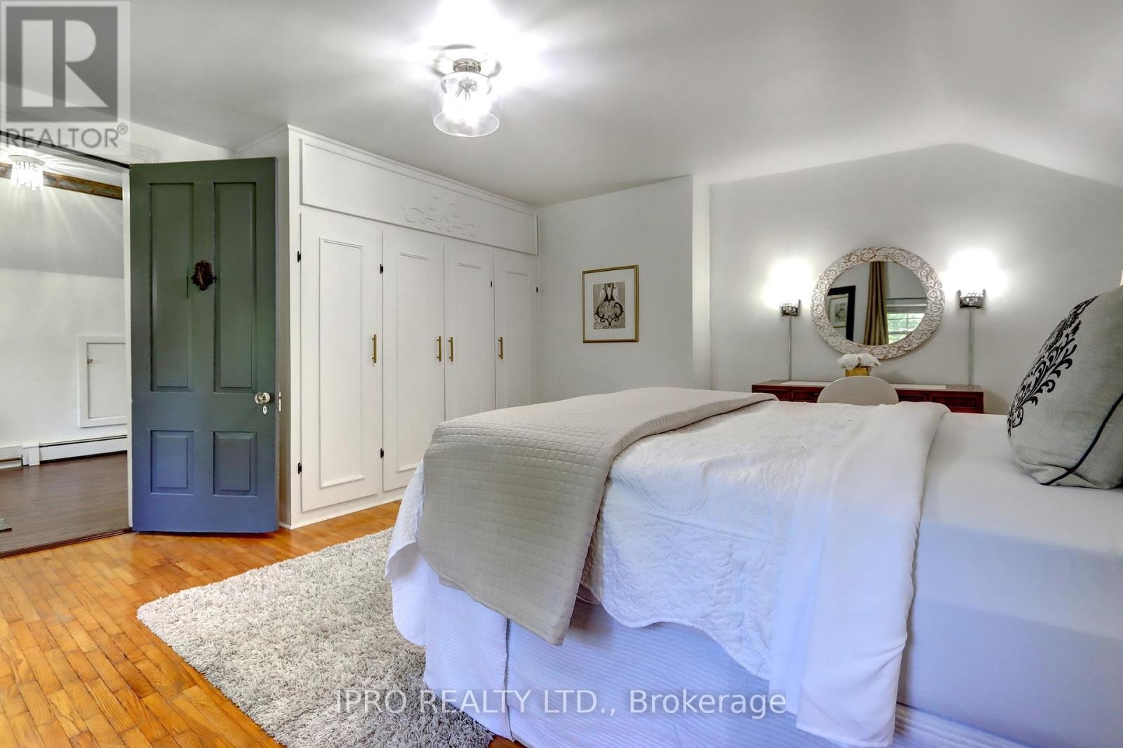 












4 STEWARTTOWN ROAD

,
Halton Hills (Stewarttown),




Ontario
L7G4S5

