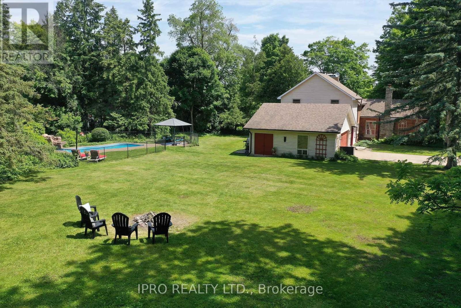 












4 STEWARTTOWN ROAD

,
Halton Hills (Stewarttown),




Ontario
L7G4S5

