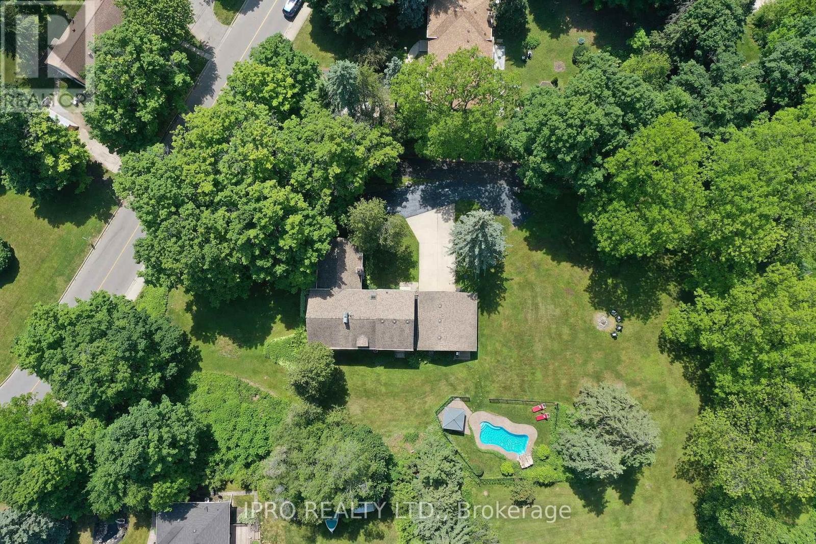 












4 STEWARTTOWN ROAD

,
Halton Hills (Stewarttown),




Ontario
L7G4S5


