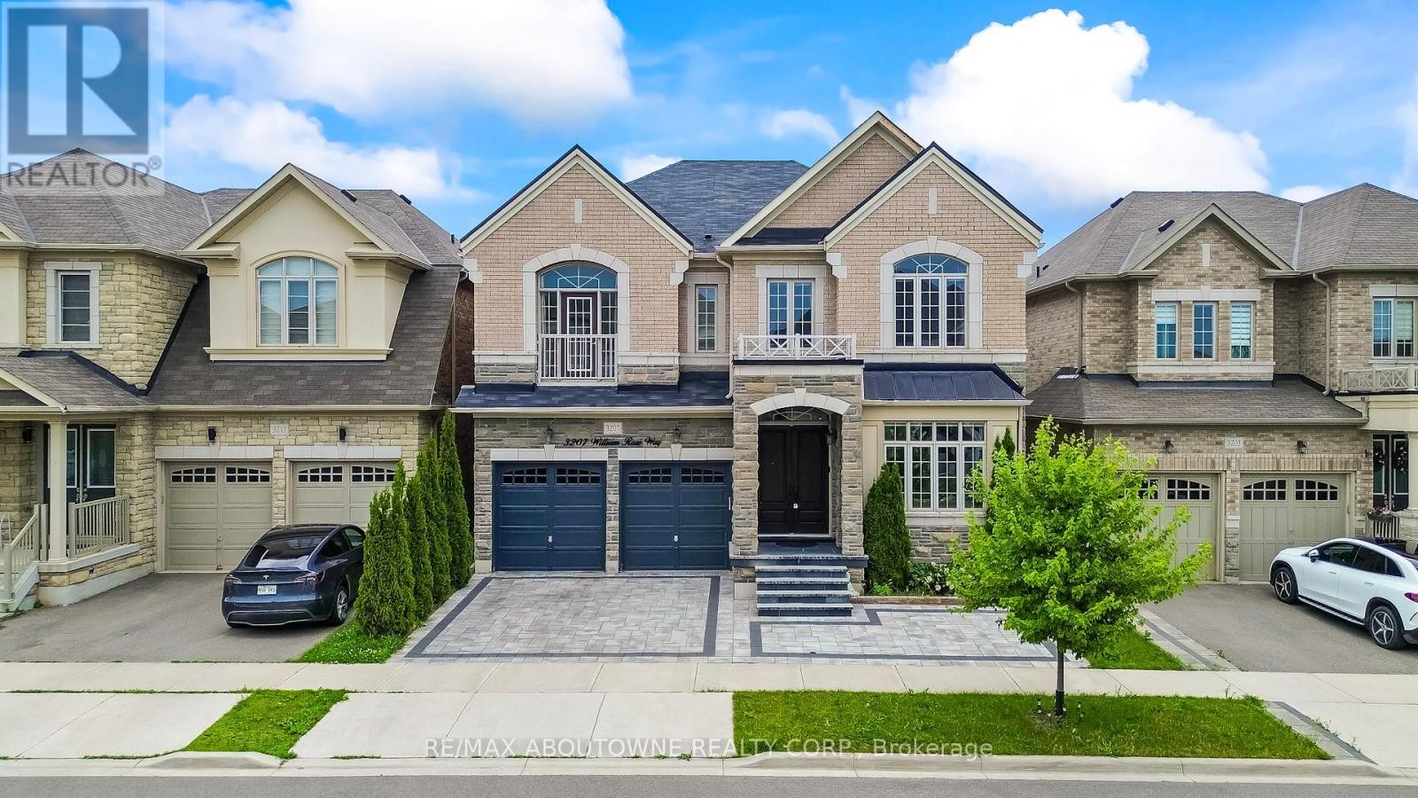 












3207 WILLIAM ROSE WAY

,
Oakville (JM Joshua Meadows),




Ontario
L6H0T6

