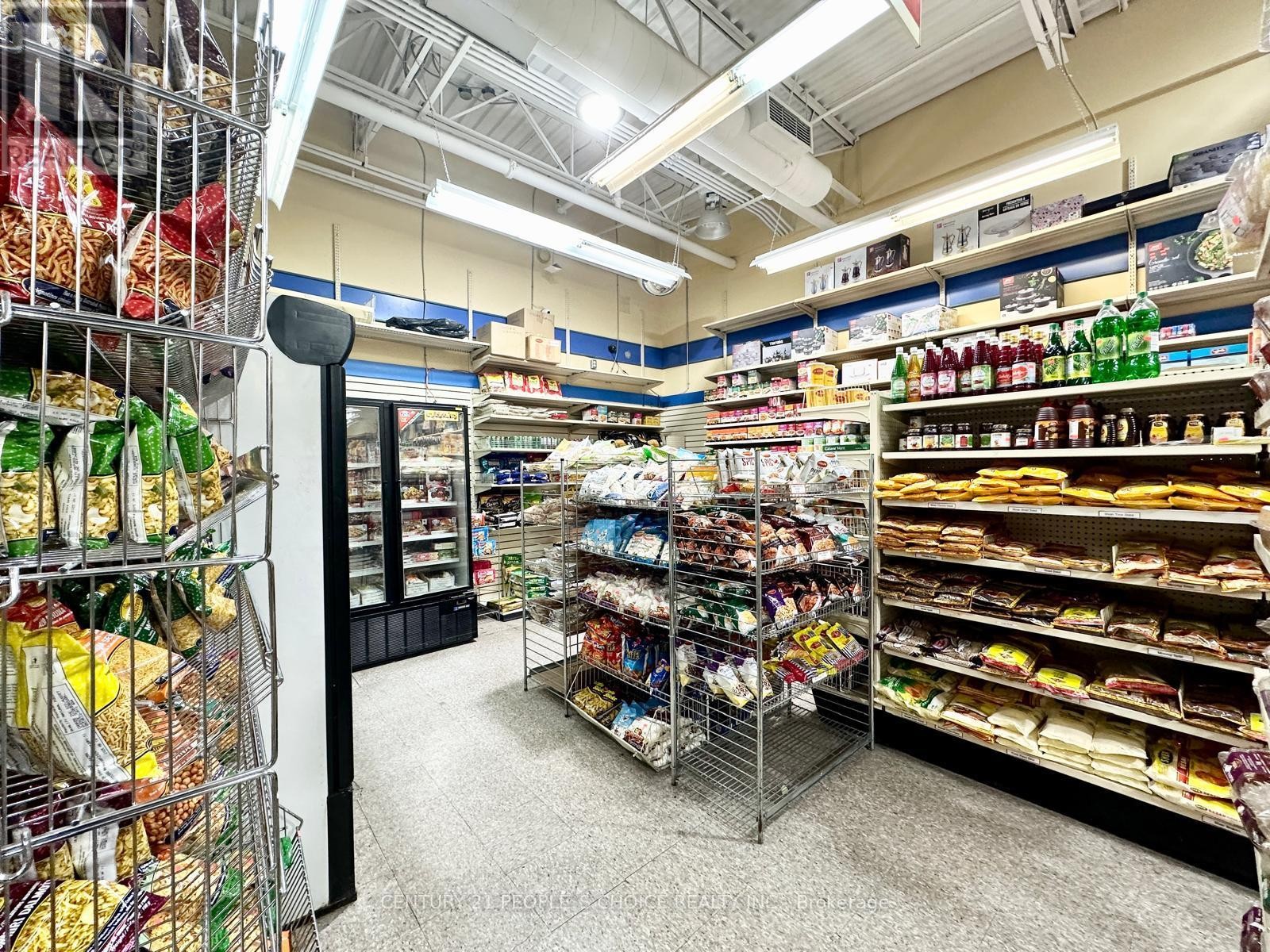 












120,121 - 5602 TENTH LINE W

,
Mississauga (Churchill Meadows),




Ontario
L5M7L9

