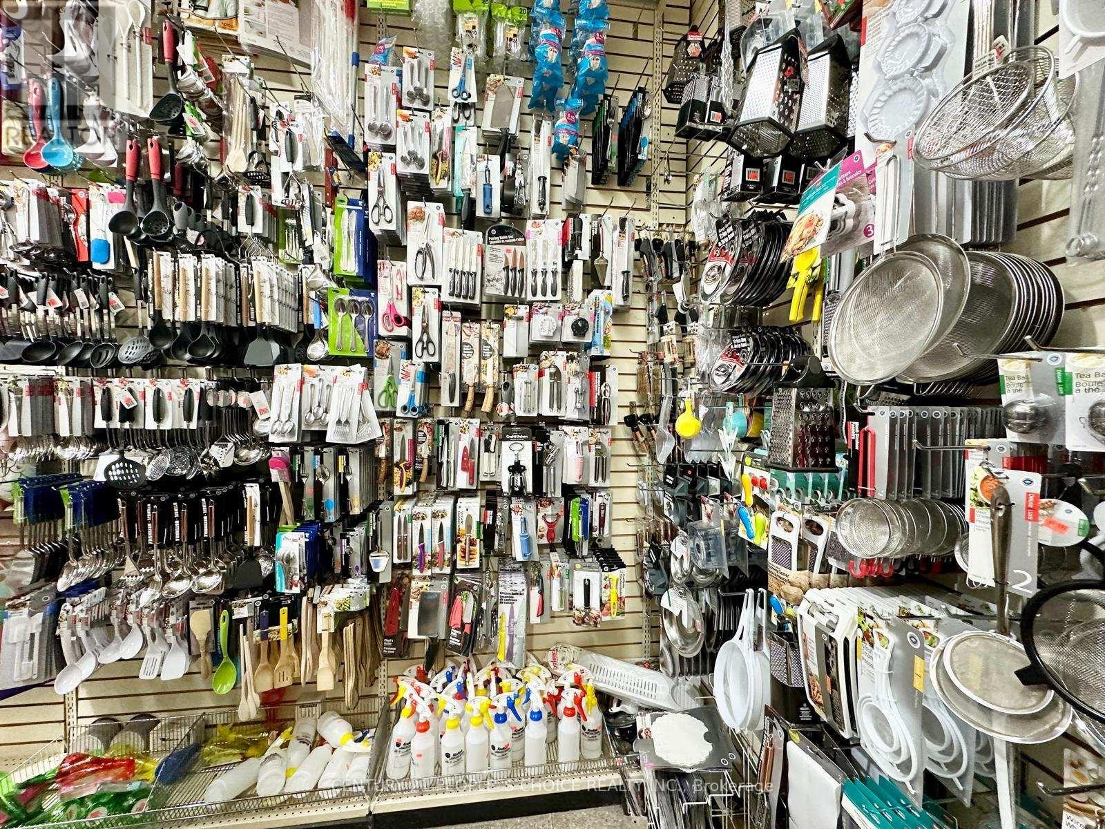 












120,121 - 5602 TENTH LINE W

,
Mississauga (Churchill Meadows),




Ontario
L5M7L9

