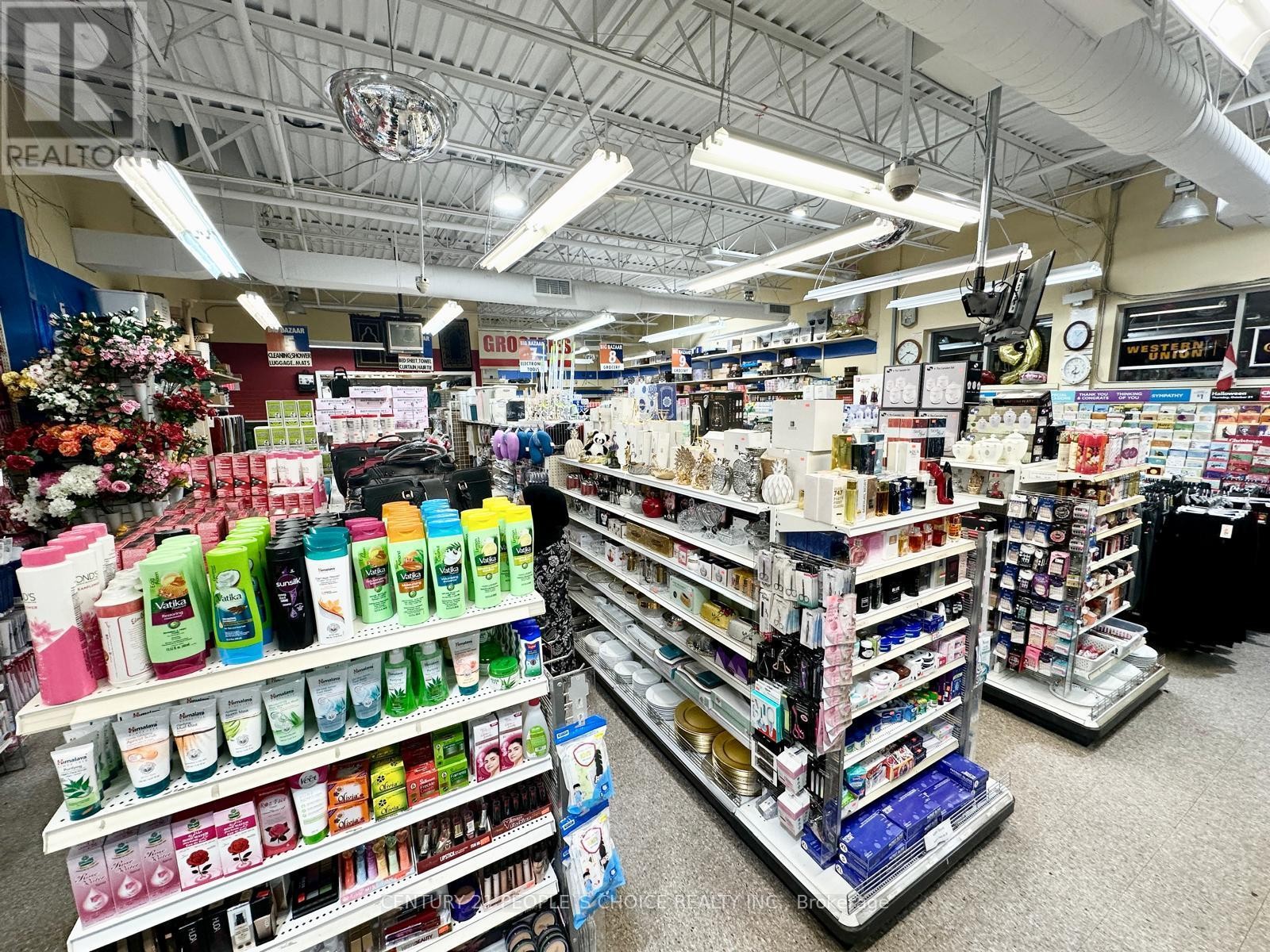 












120,121 - 5602 TENTH LINE W

,
Mississauga (Churchill Meadows),




Ontario
L5M7L9

