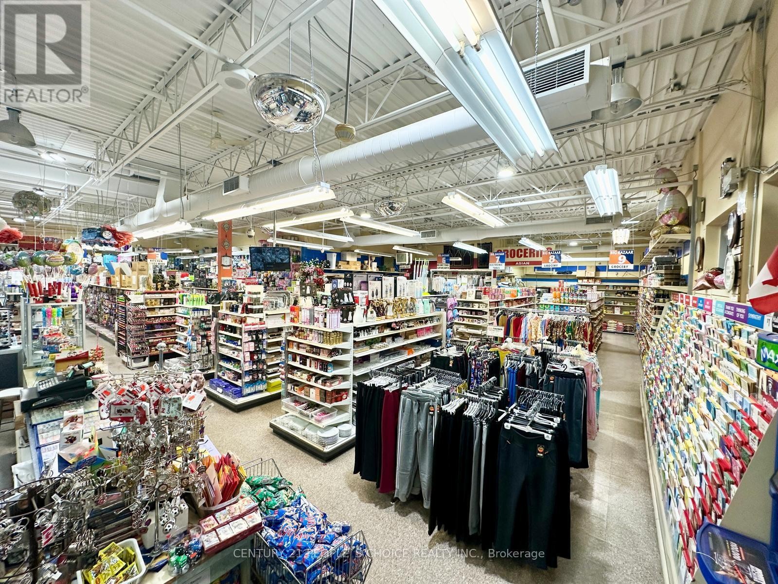 












120,121 - 5602 TENTH LINE W

,
Mississauga (Churchill Meadows),




Ontario
L5M7L9

