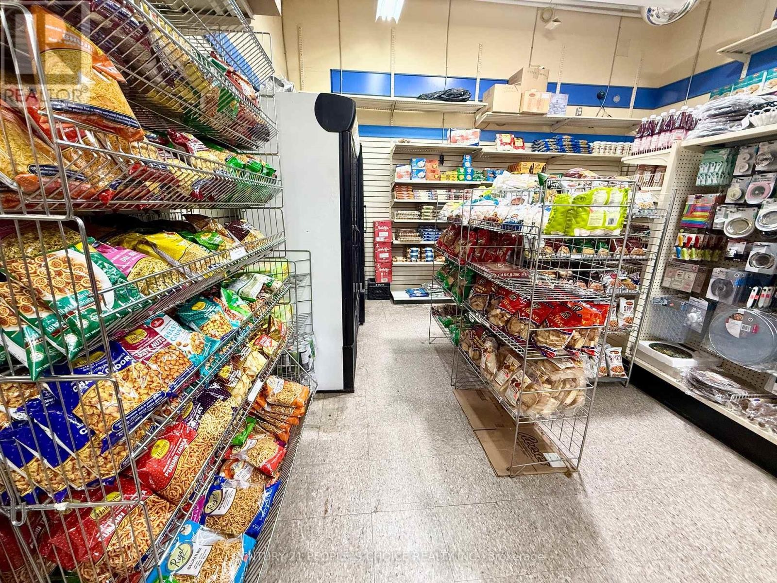 












120,121 - 5602 TENTH LINE W

,
Mississauga (Churchill Meadows),




Ontario
L5M7L9

