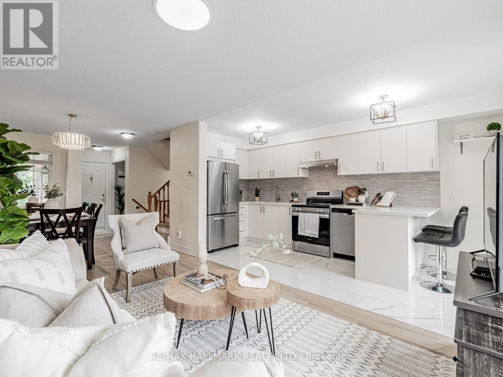 












109 GRAPEVINE ROAD

,
Caledon (Bolton West),




Ontario
L7E2M6

