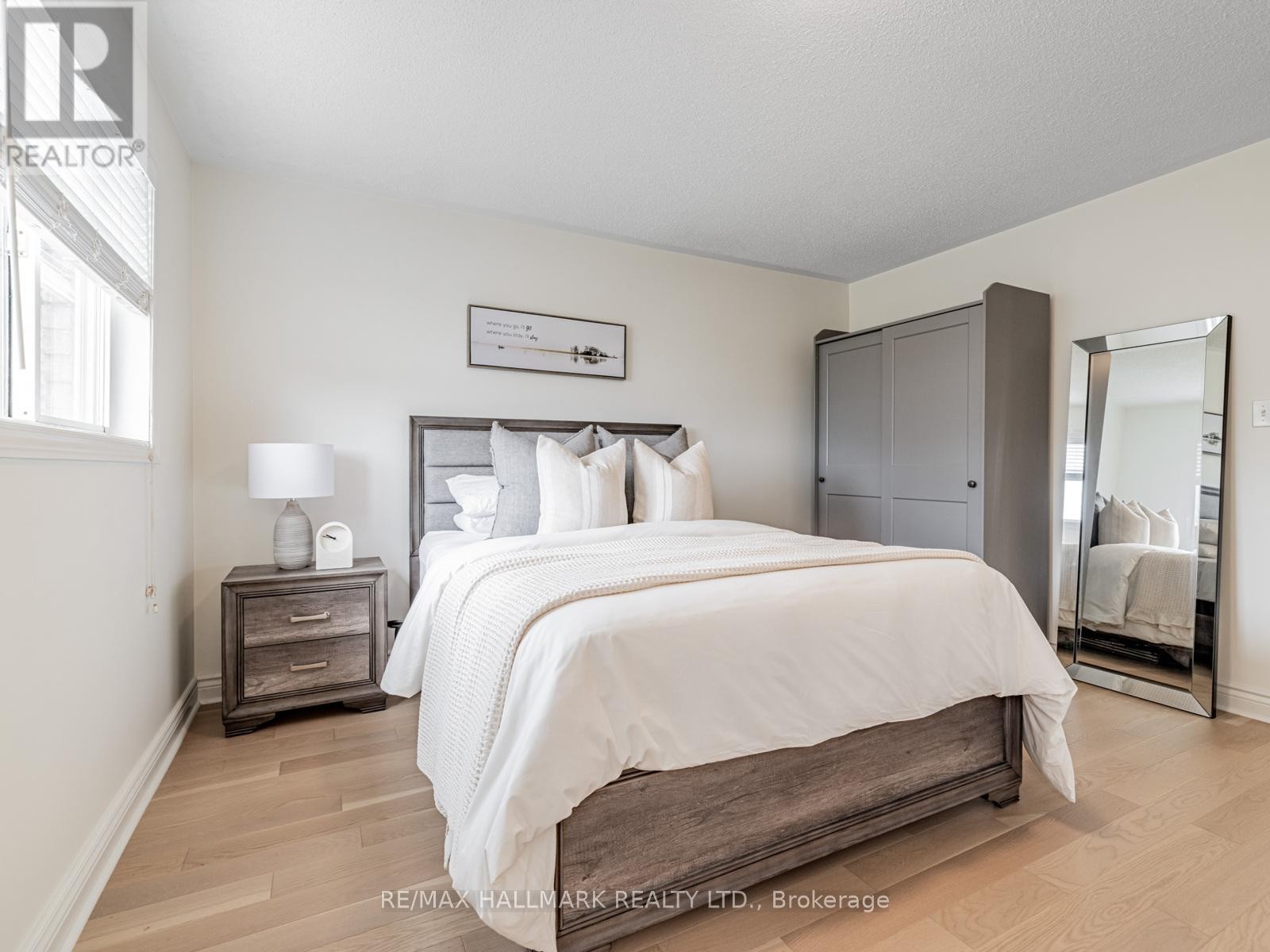 












109 GRAPEVINE ROAD

,
Caledon (Bolton West),




Ontario
L7E2M6

